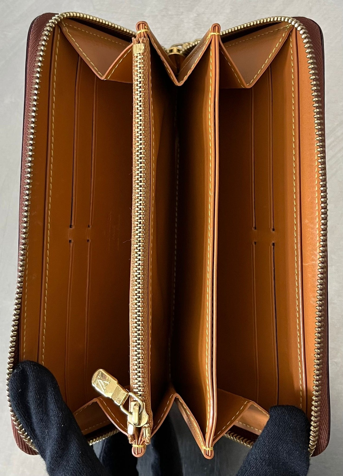 Louis Vuitton Zippy Nomade