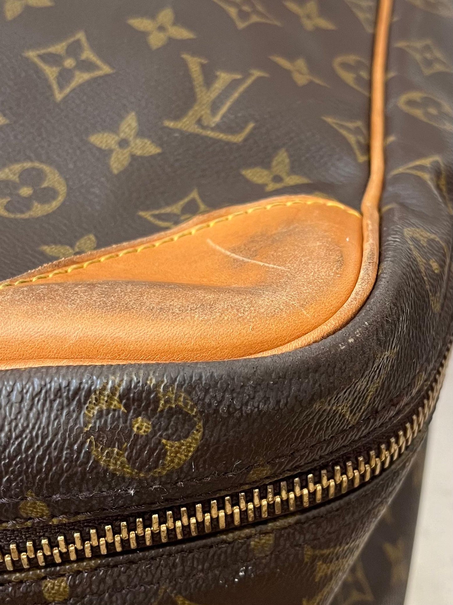 Louis Vuitton Sirius 65