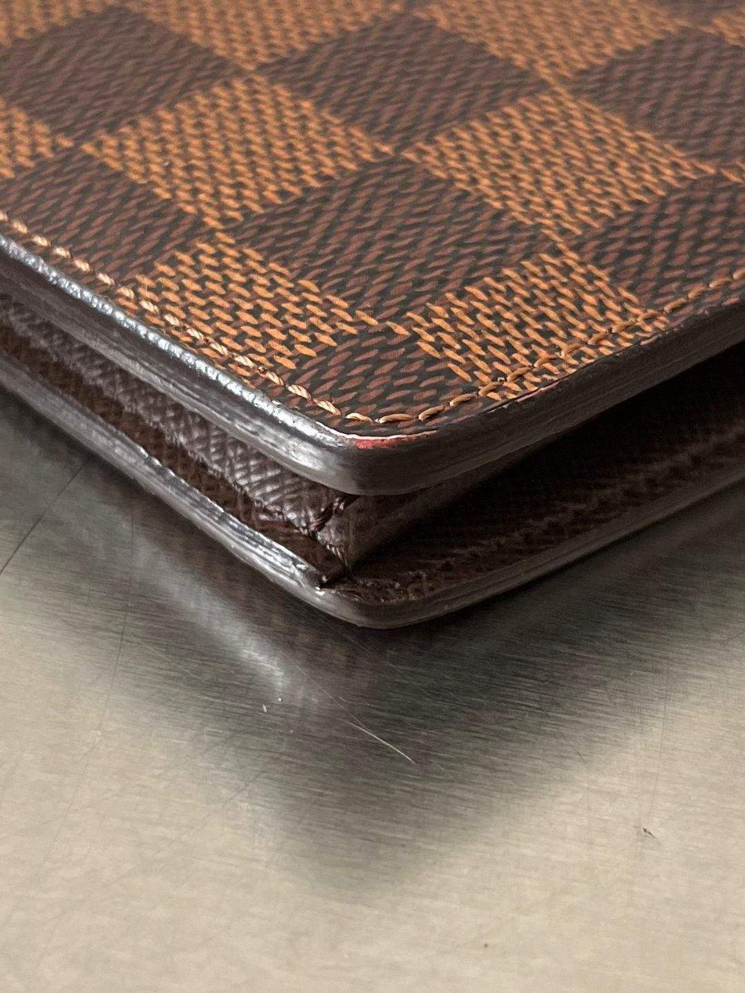 Louis Vuitton Brazza Damier