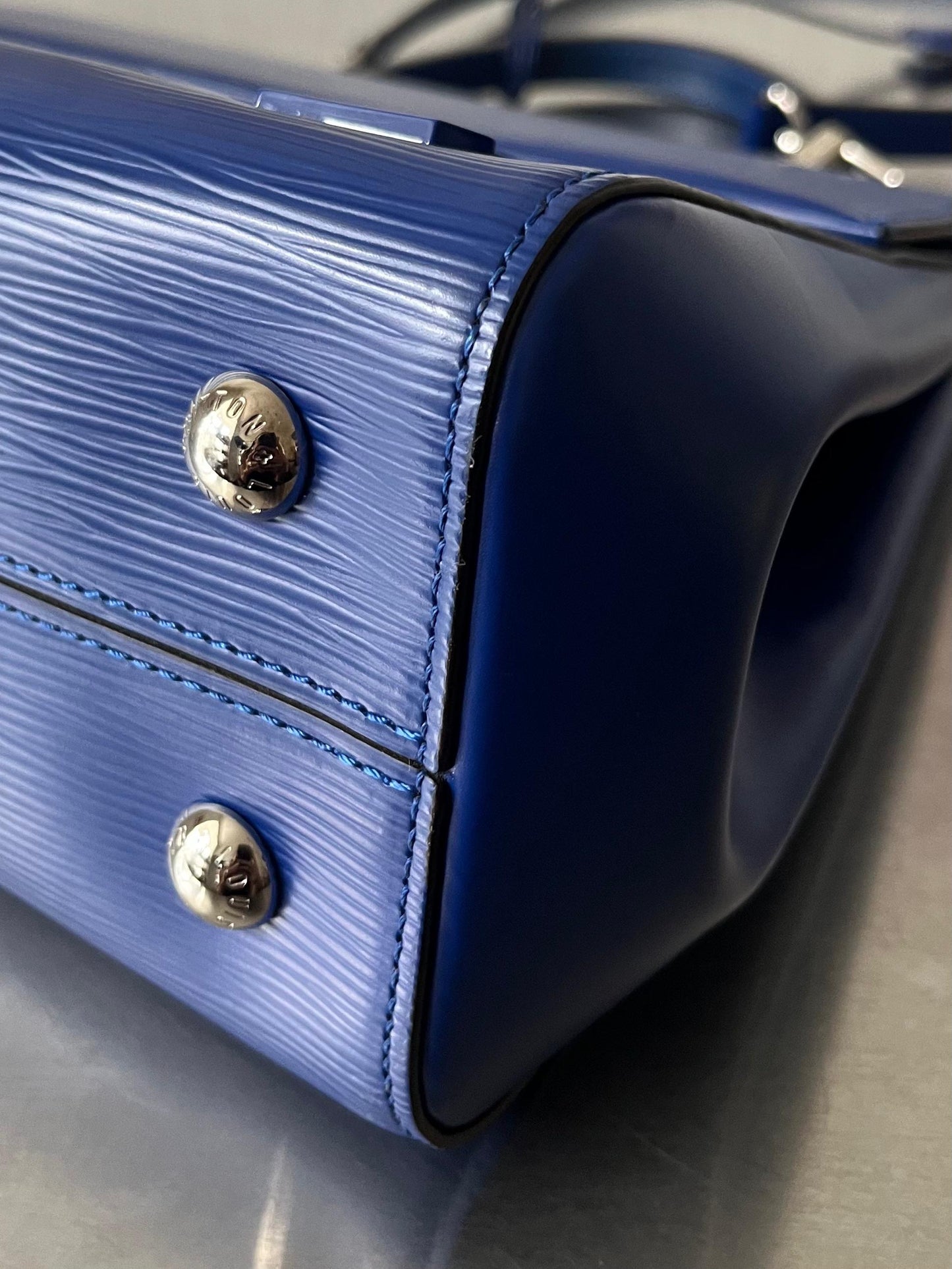 Louis Vuitton Cluny MM Epi