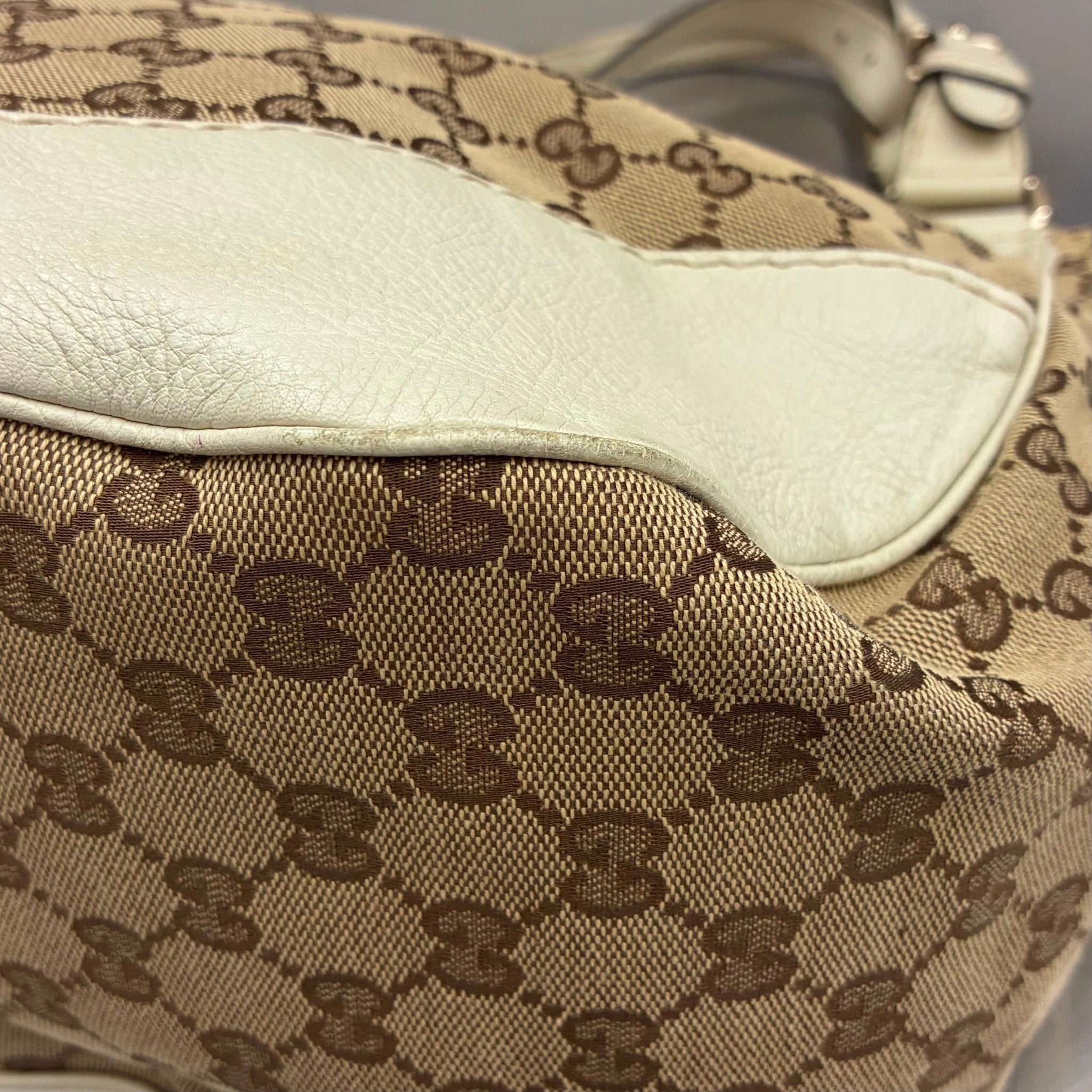 Gucci Charlotte Canvas