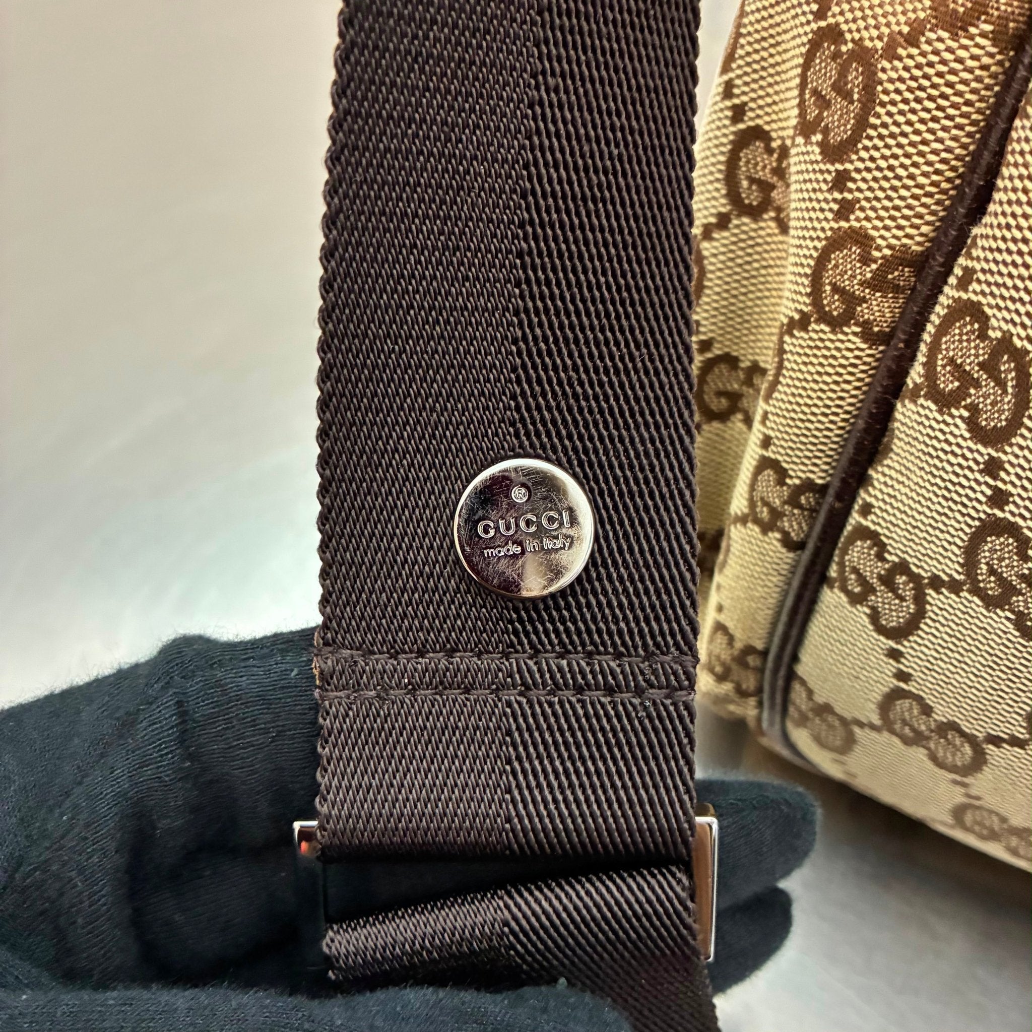 Gucci Umhängetasche / Wickeltasche