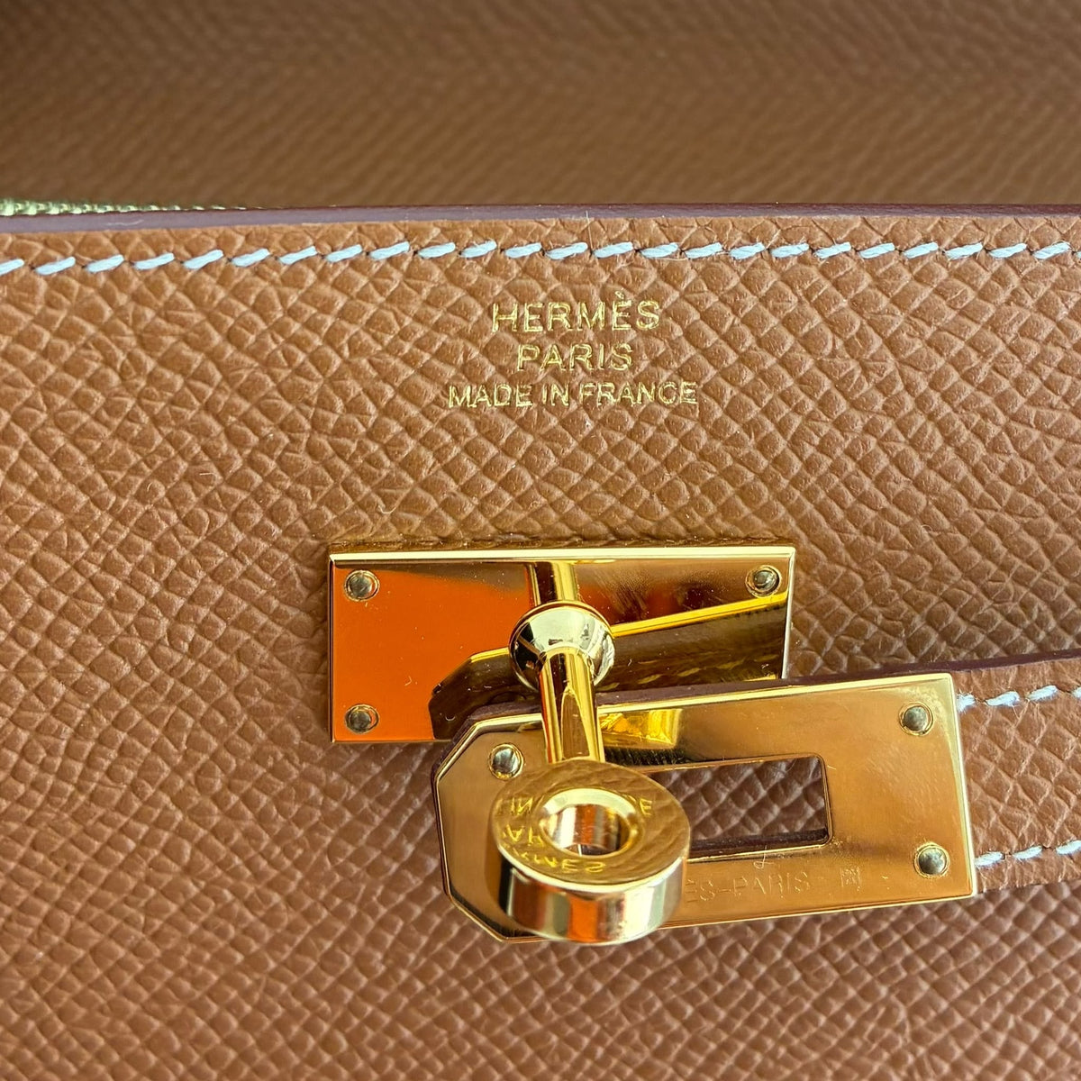 Hermès Kelly To Go Tressage Epsom Gold / Sésame