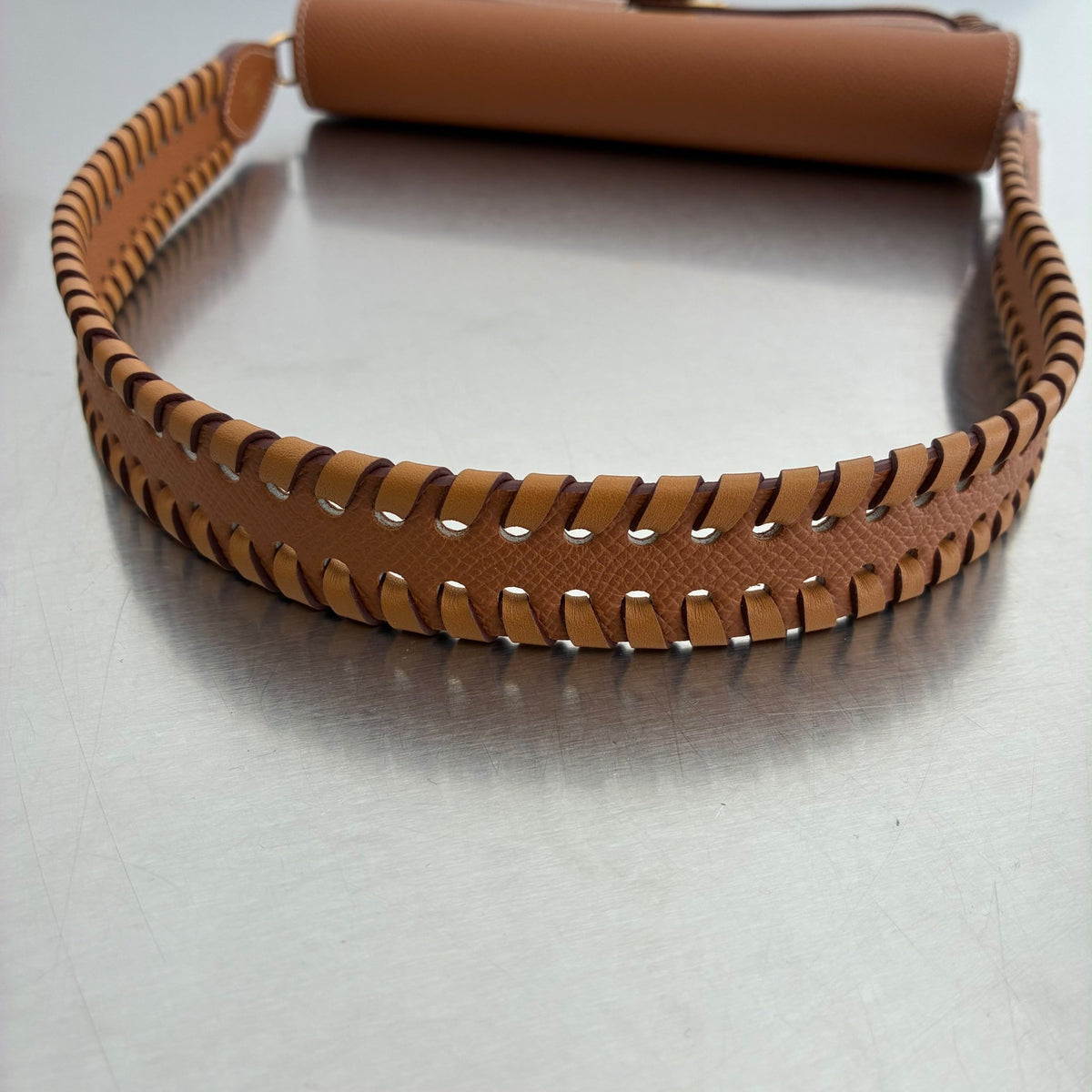 Hermès Kelly To Go Tressage Epsom Gold / Sésame