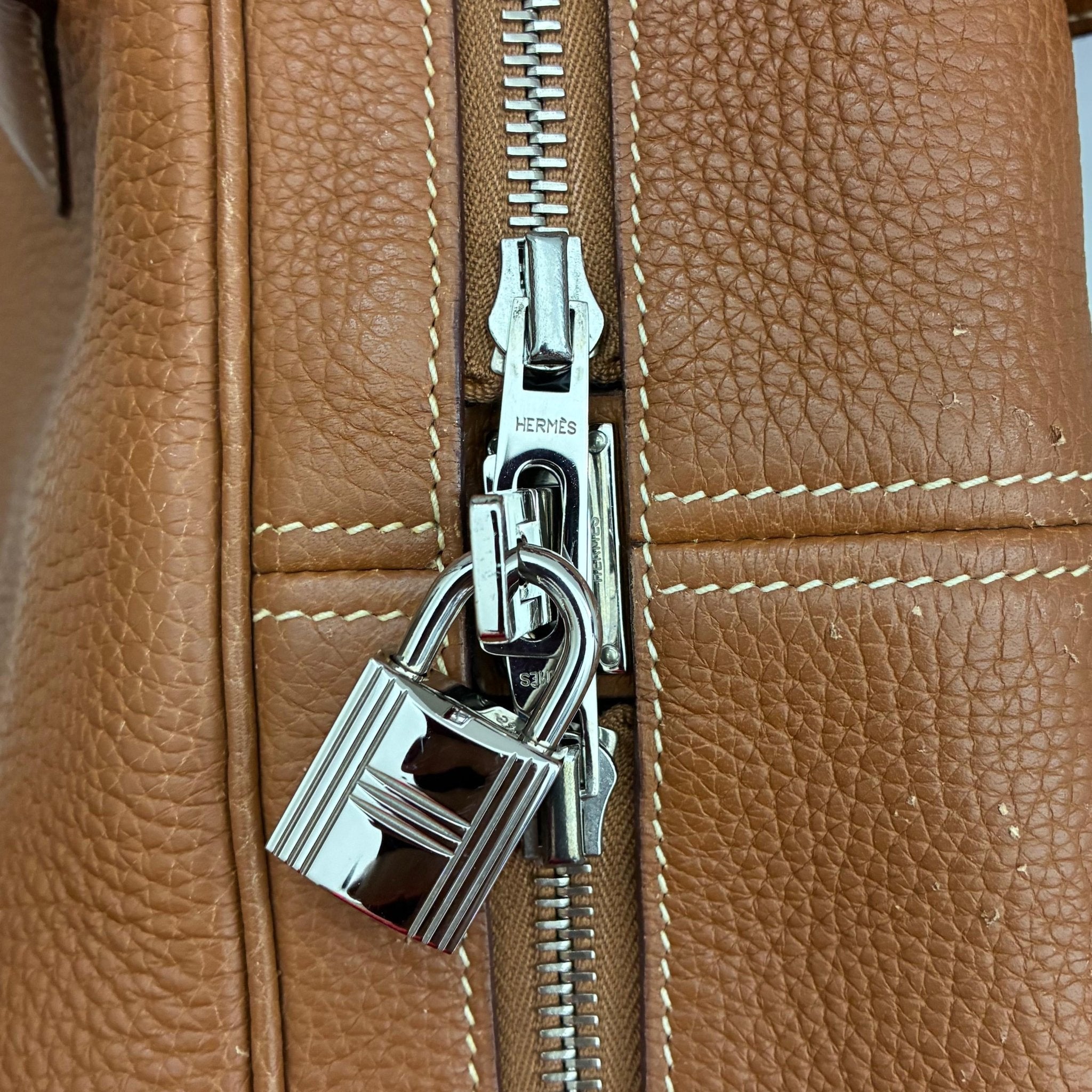 Hermès Victoria 45 Clémence Gold