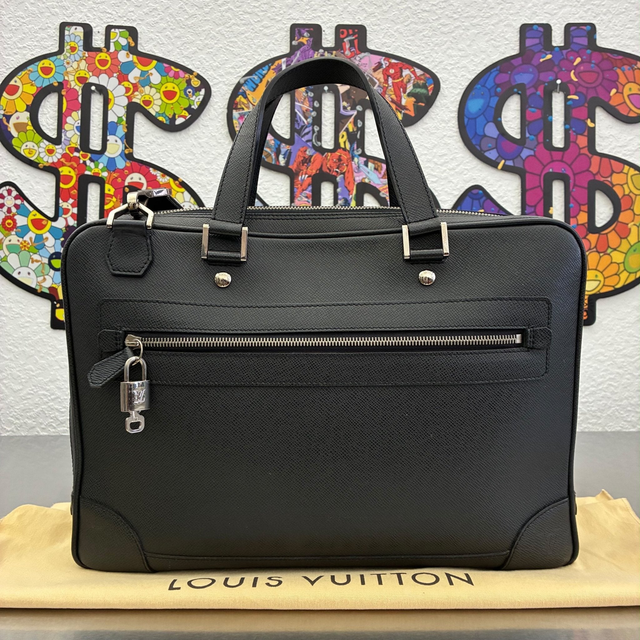 Louis Vuitton Alexander Taiga
