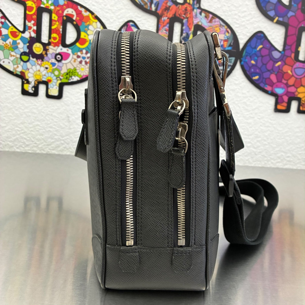 Louis Vuitton Alexander Taiga