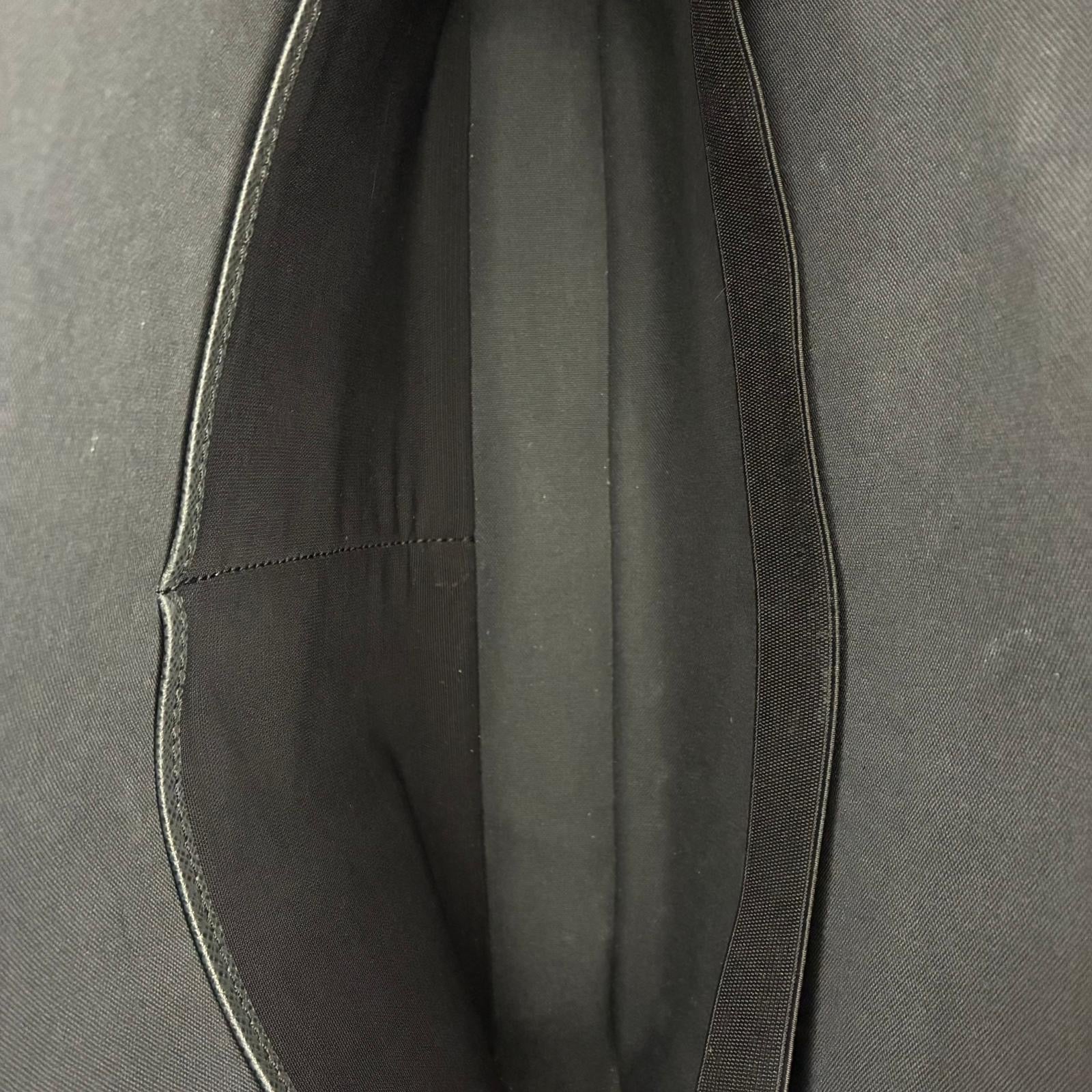 Louis Vuitton Alexander Taiga