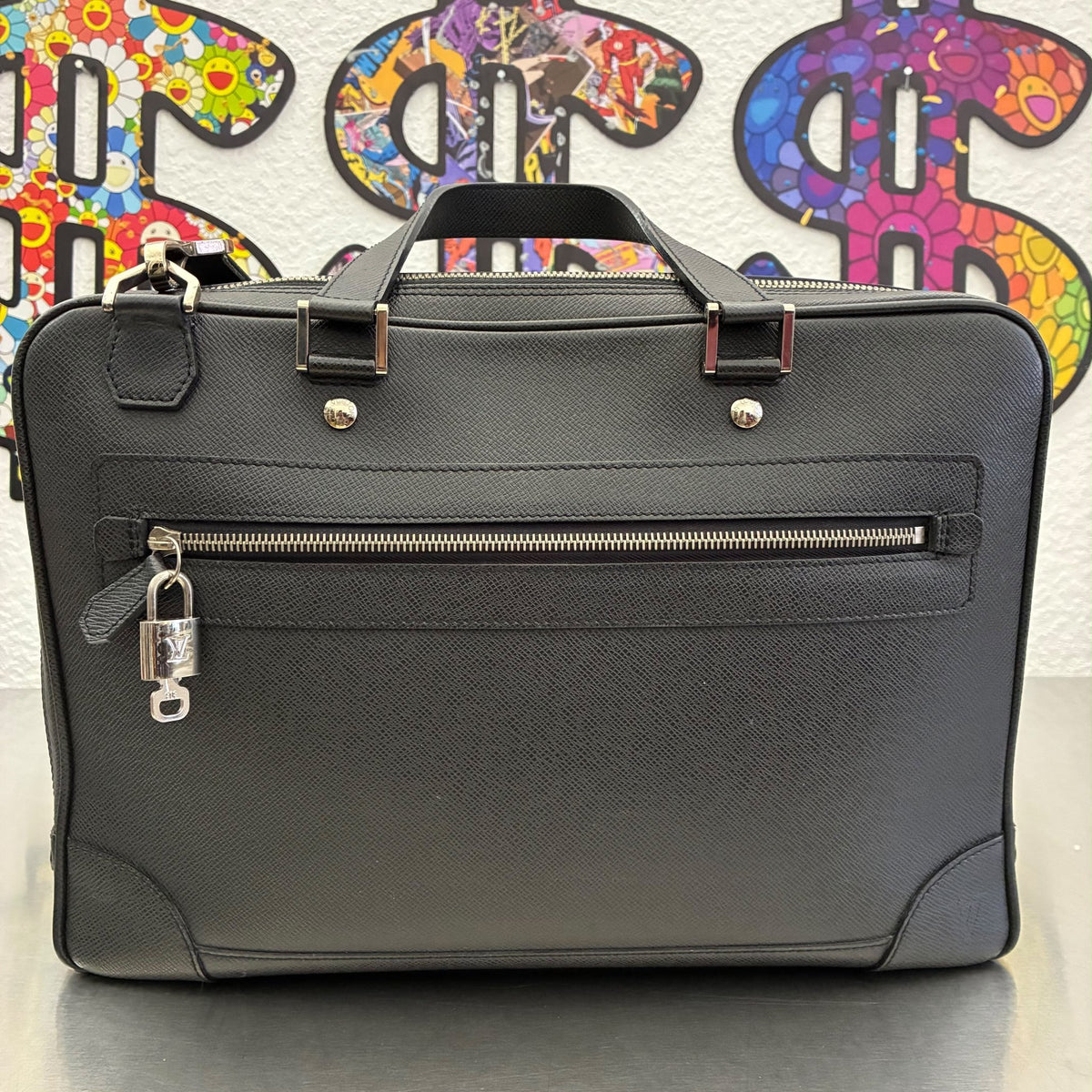 Louis Vuitton Alexander Taiga