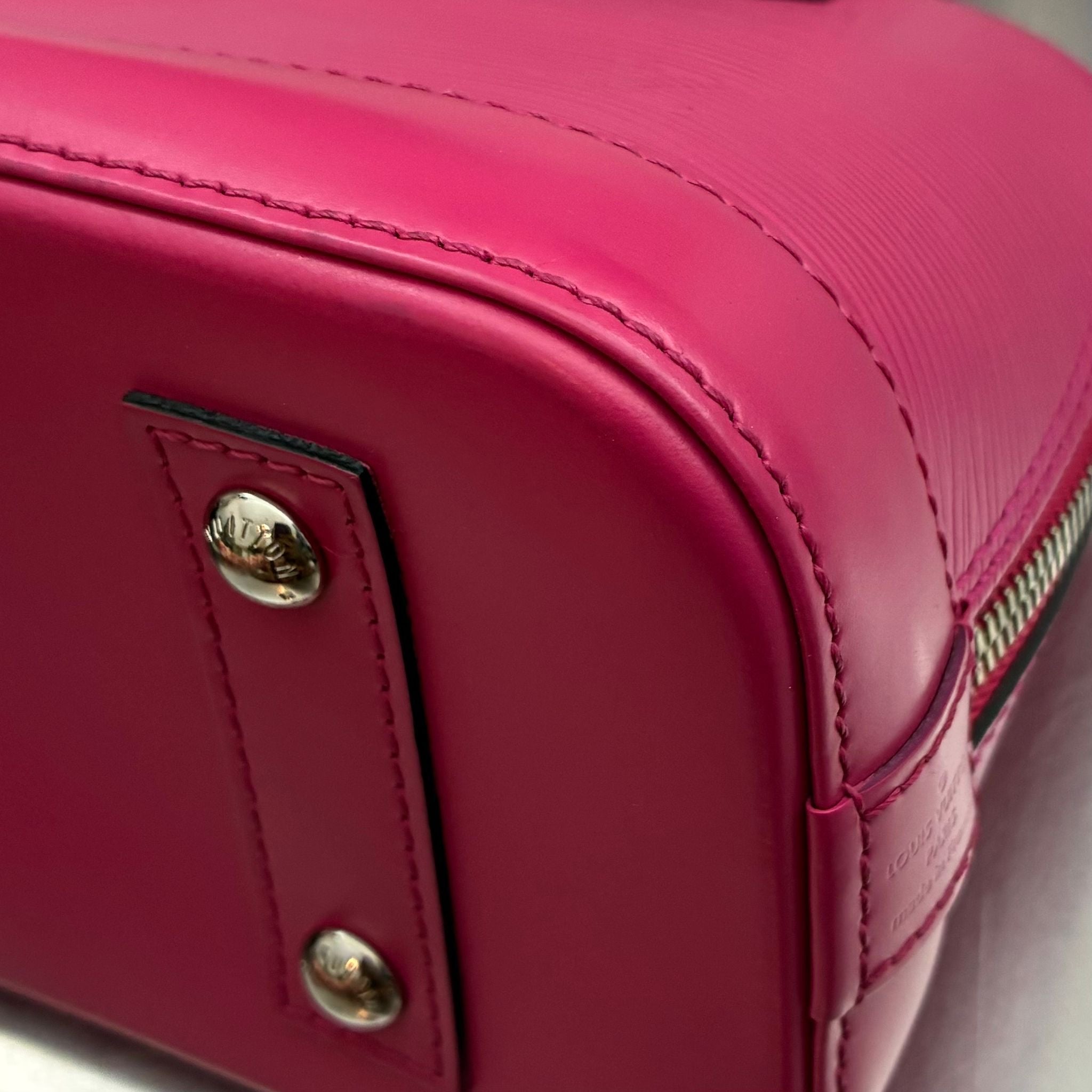 Louis Vuitton Alma BB Epi