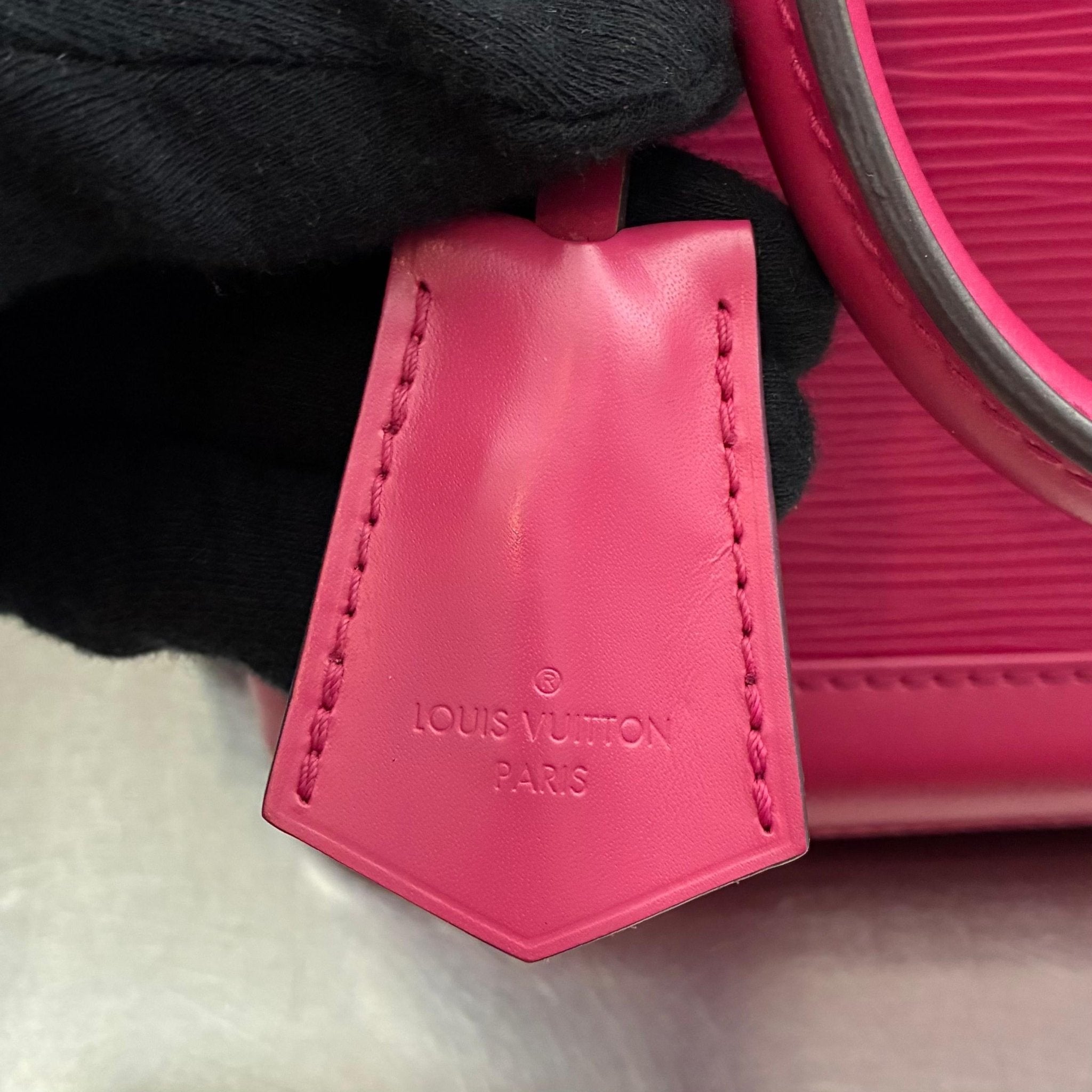 Louis Vuitton Alma BB Epi