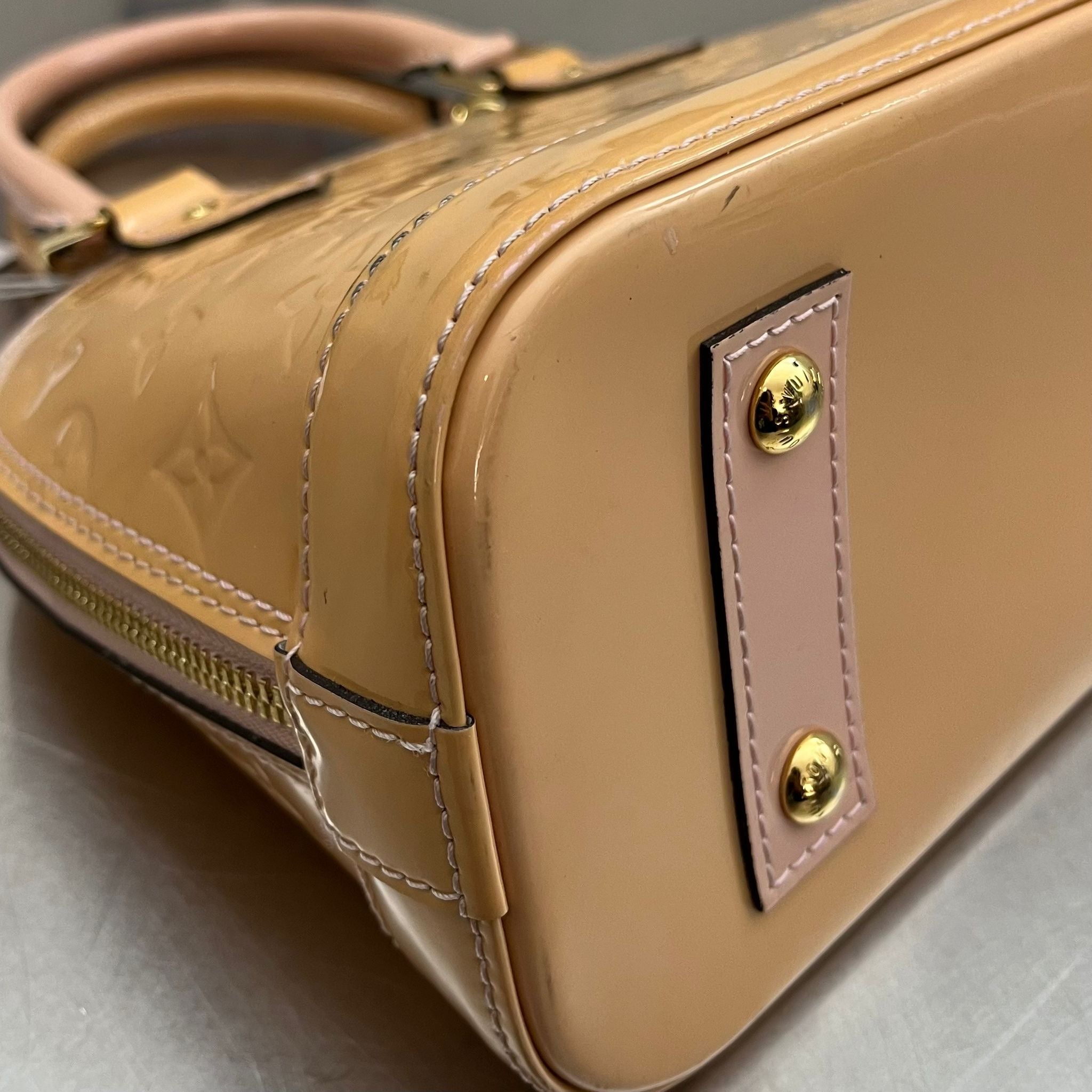 Louis Vuitton Alma BB Vernis