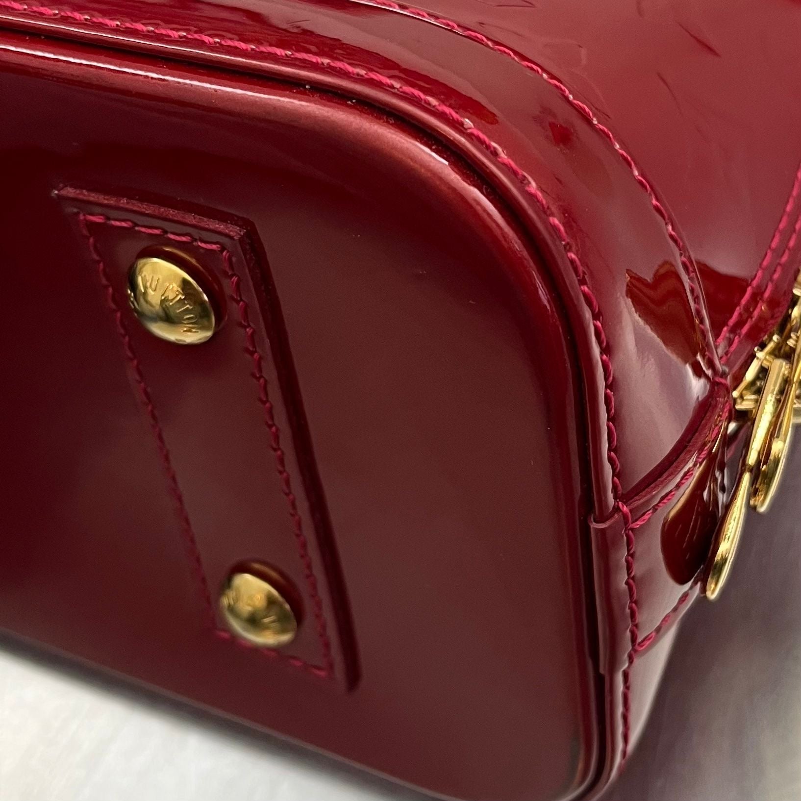 Louis Vuitton Alma BB Vernis