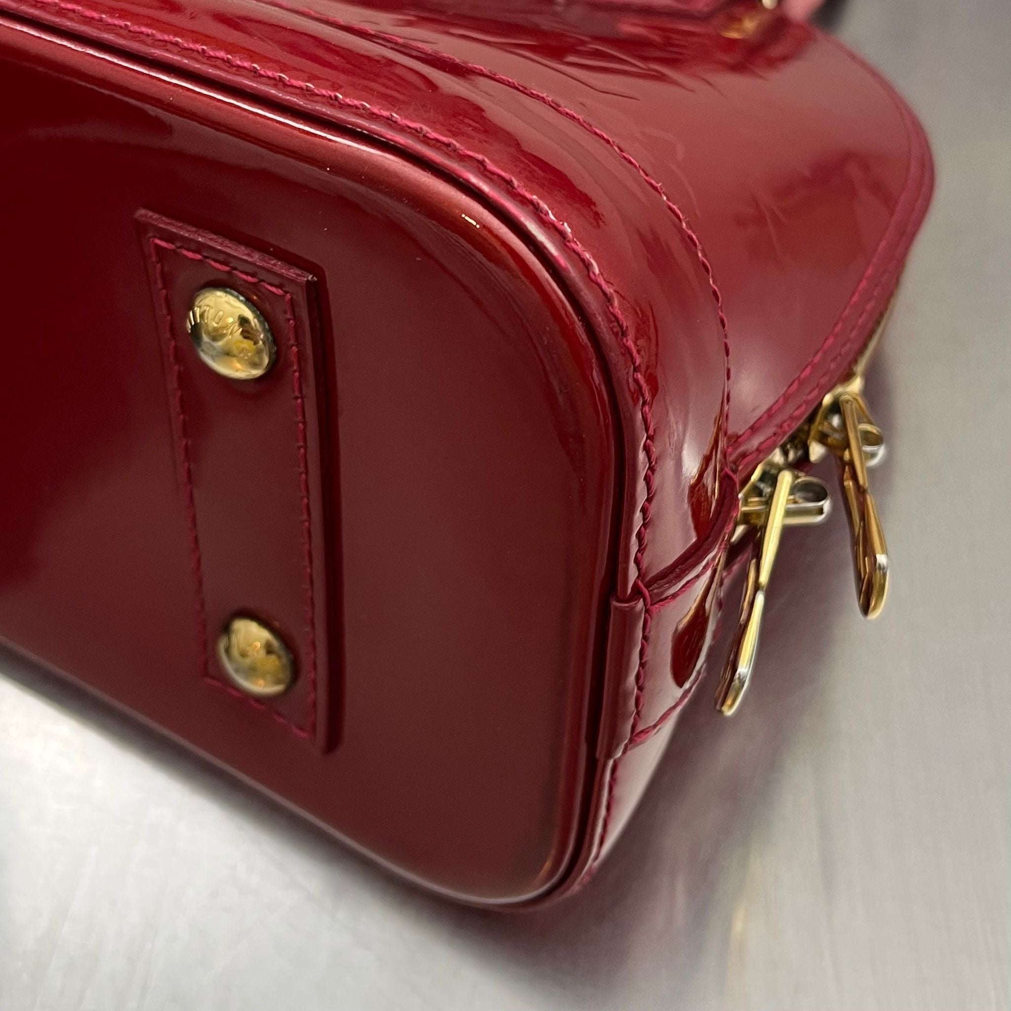 Louis Vuitton Alma BB Vernis