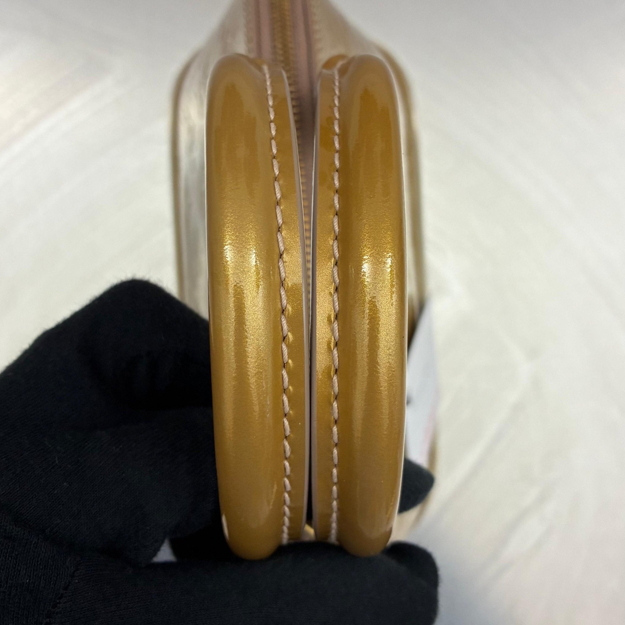 Louis Vuitton Alma BB Vernis
