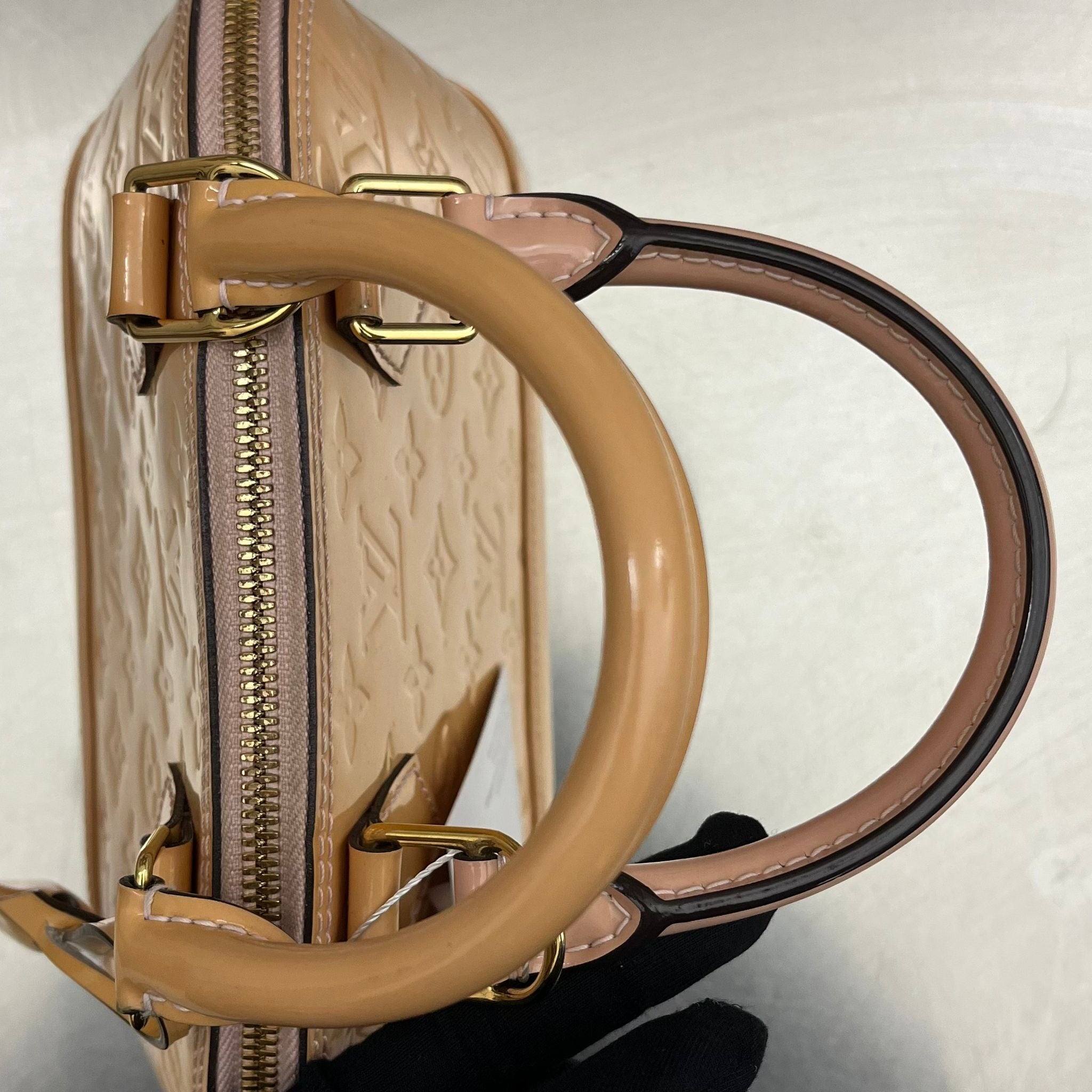 Louis Vuitton Alma BB Vernis