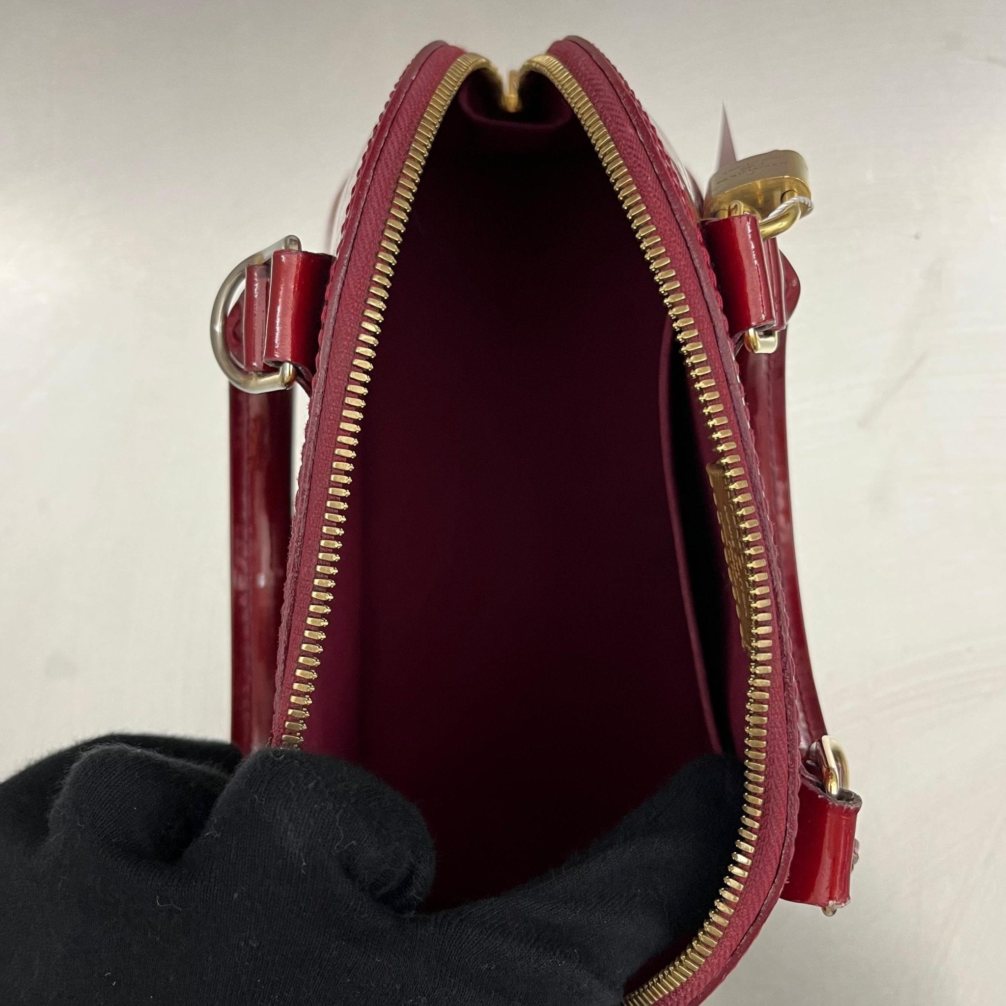 Louis Vuitton Alma BB Vernis