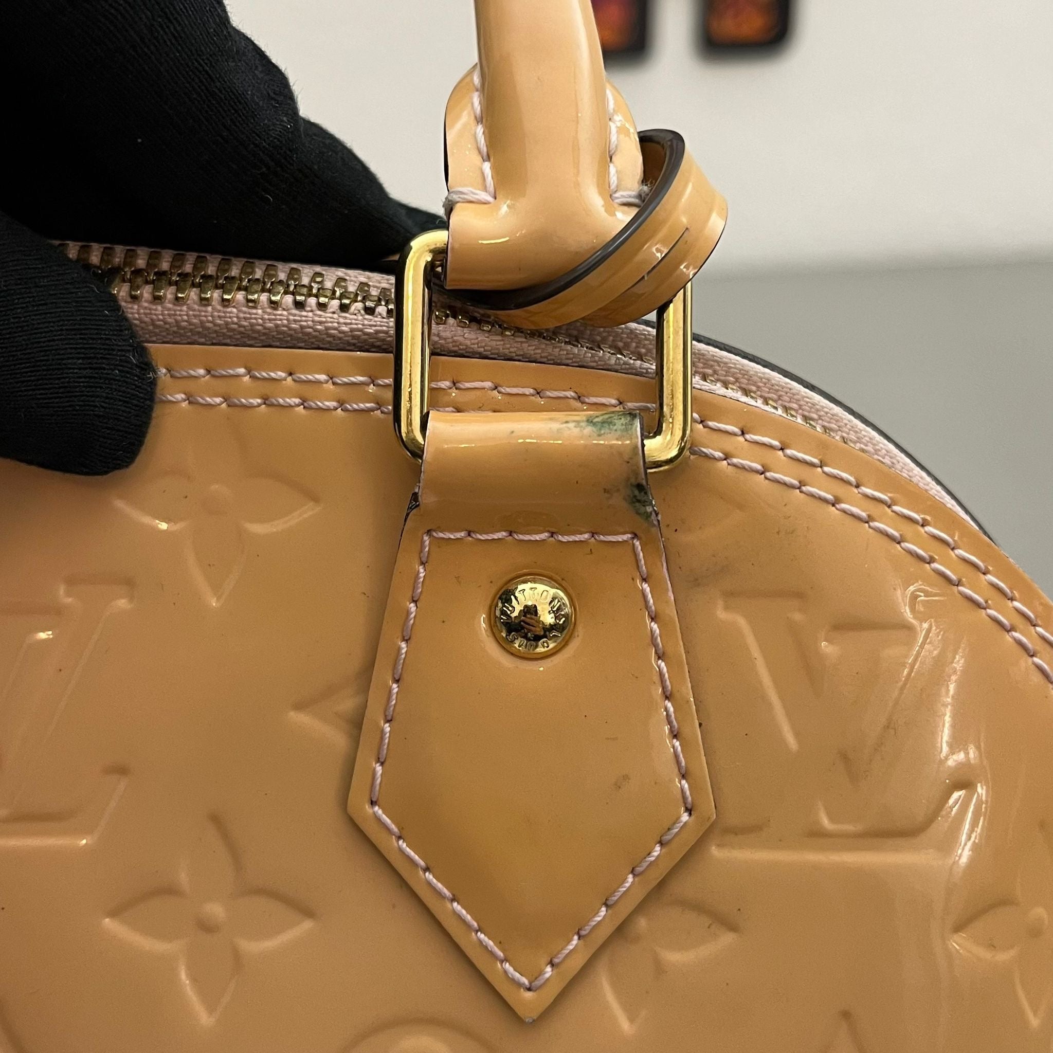 Louis Vuitton Alma BB Vernis