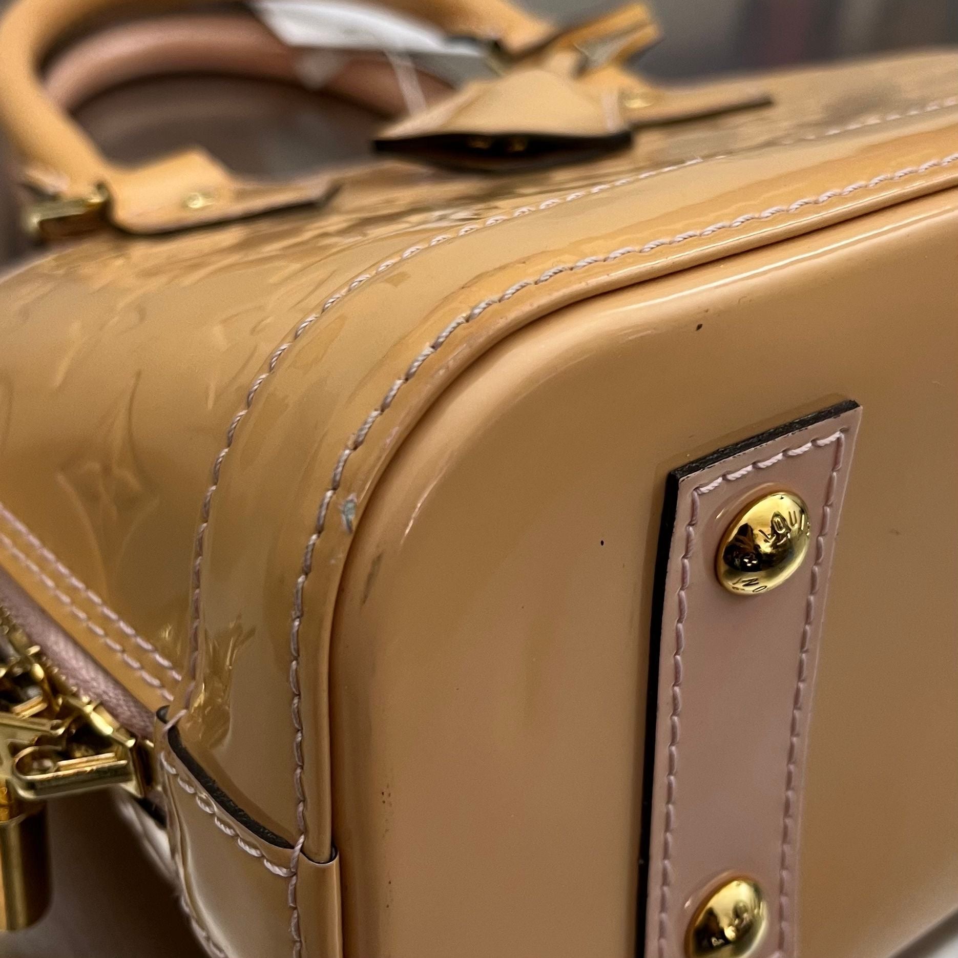 Louis Vuitton Alma BB Vernis