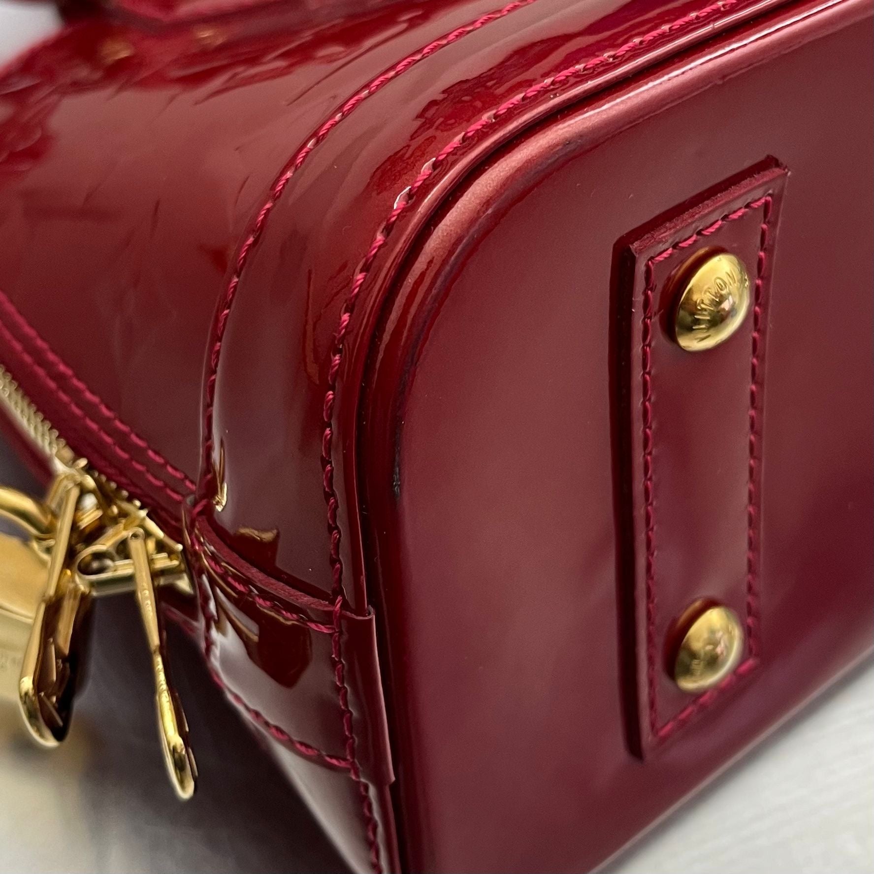 Louis Vuitton Alma BB Vernis