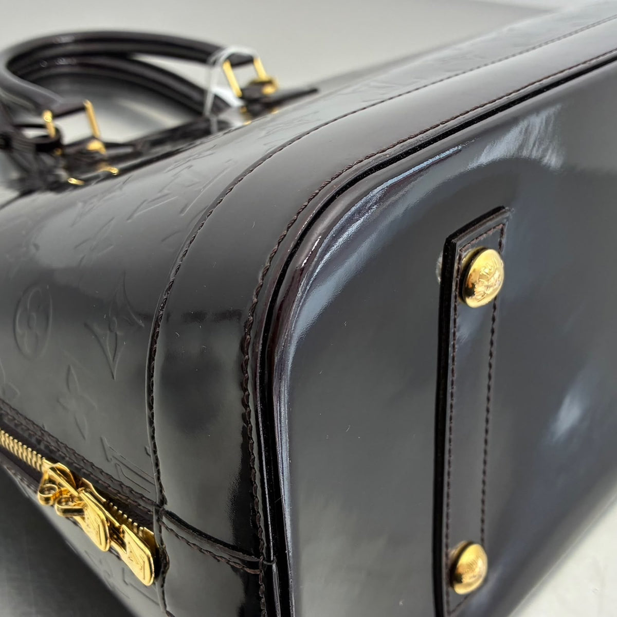 Louis Vuitton Alma GM Vernis