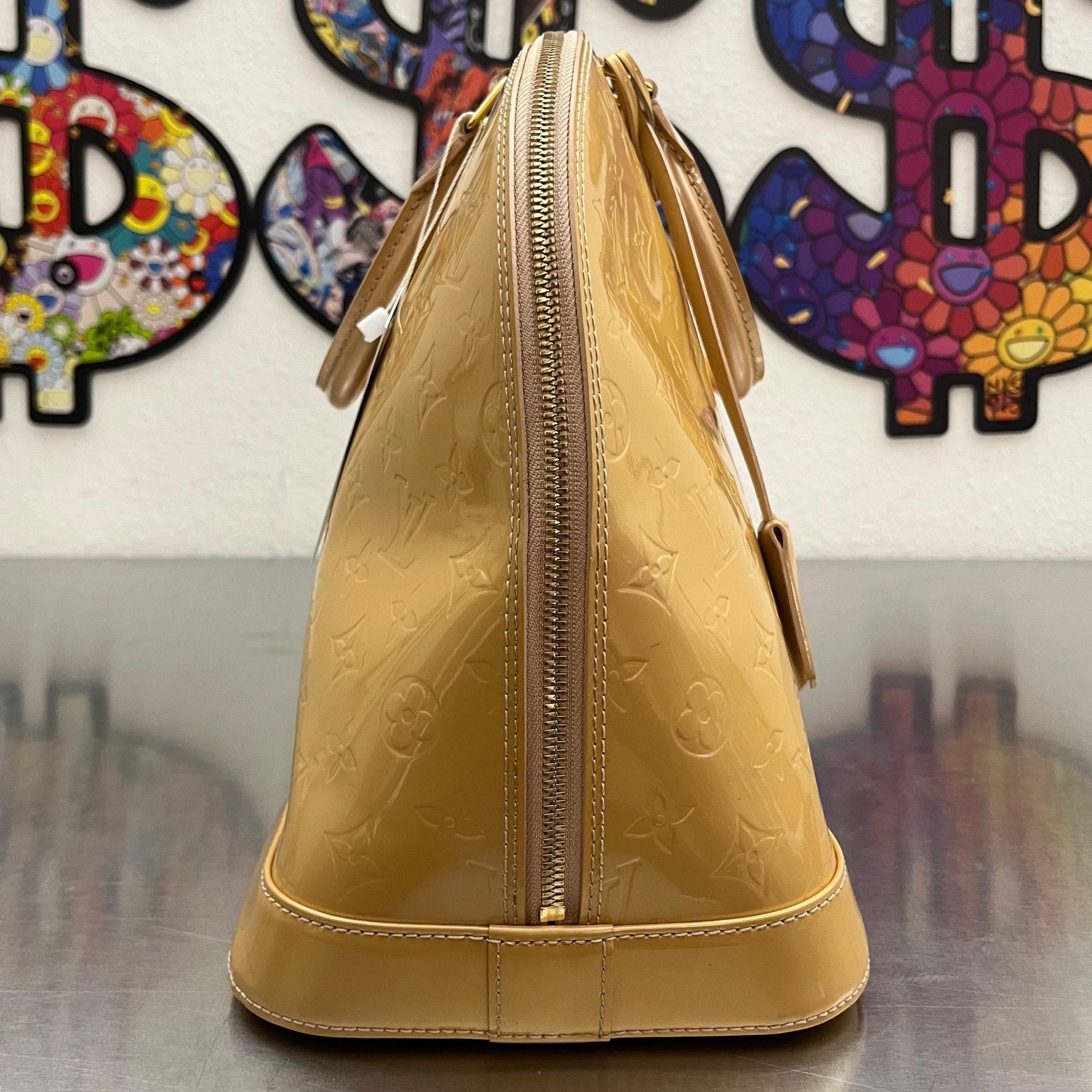 Louis Vuitton Alma GM Vernis
