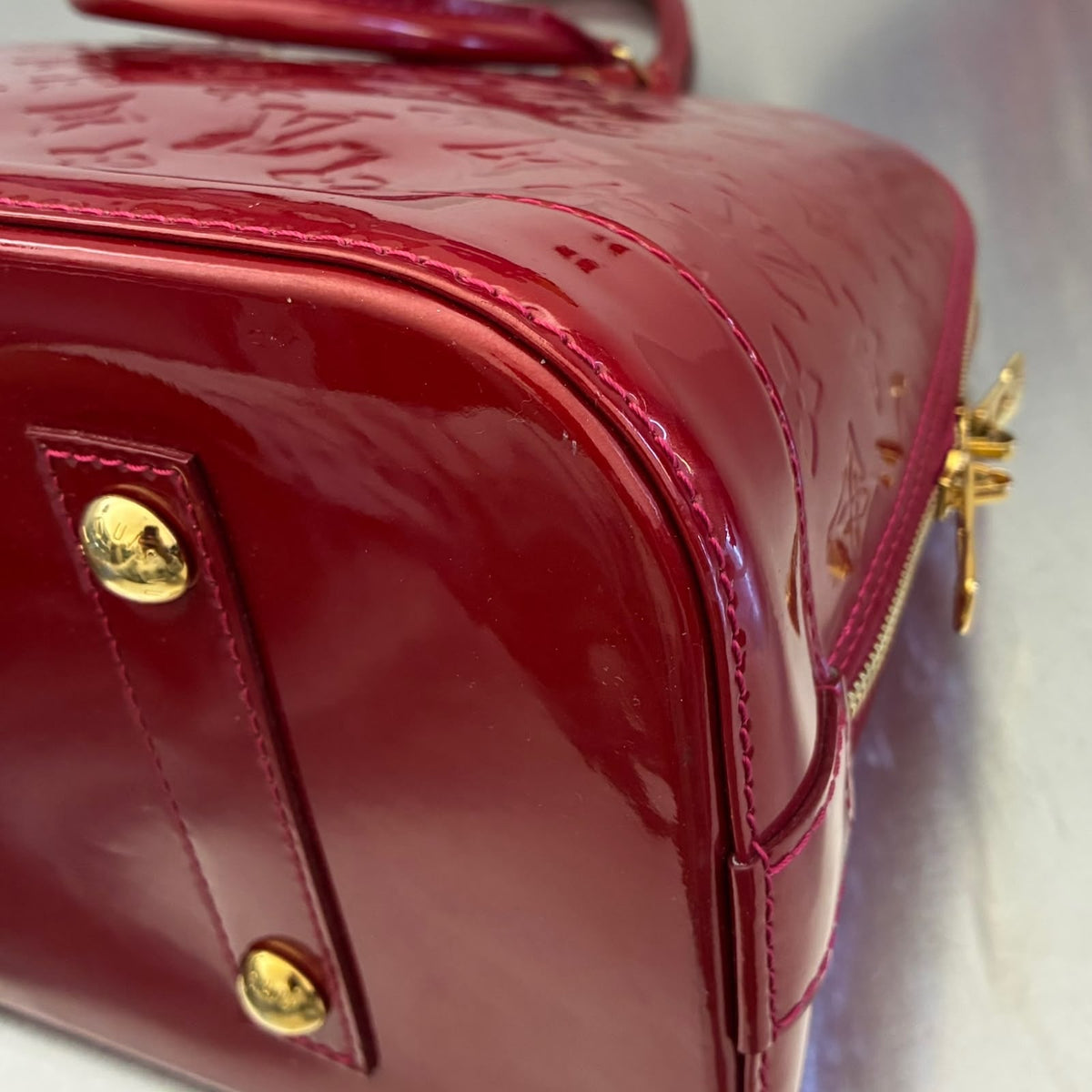 Louis Vuitton Alma MM Vernis