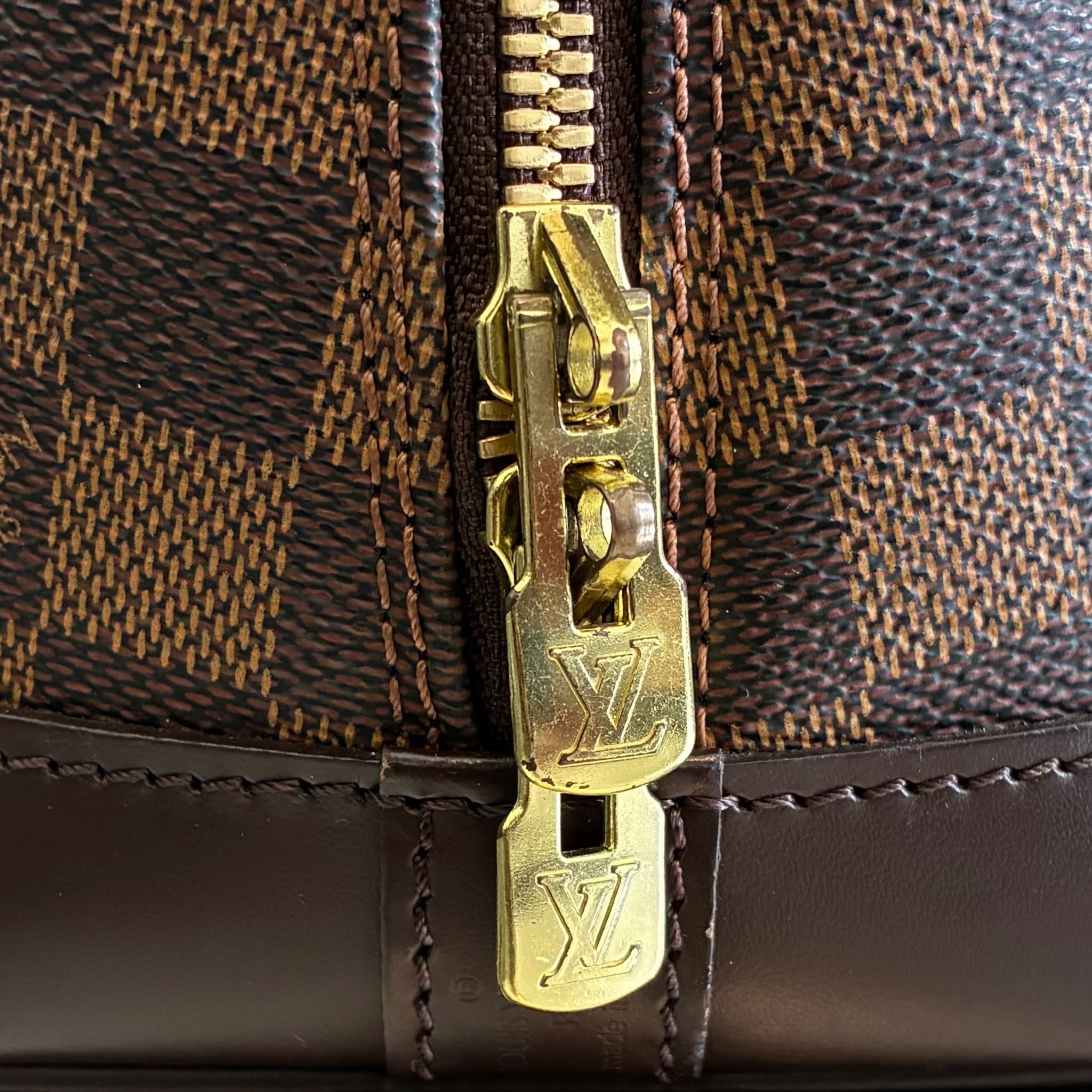 Louis Vuitton Alma PM Damier Ebene