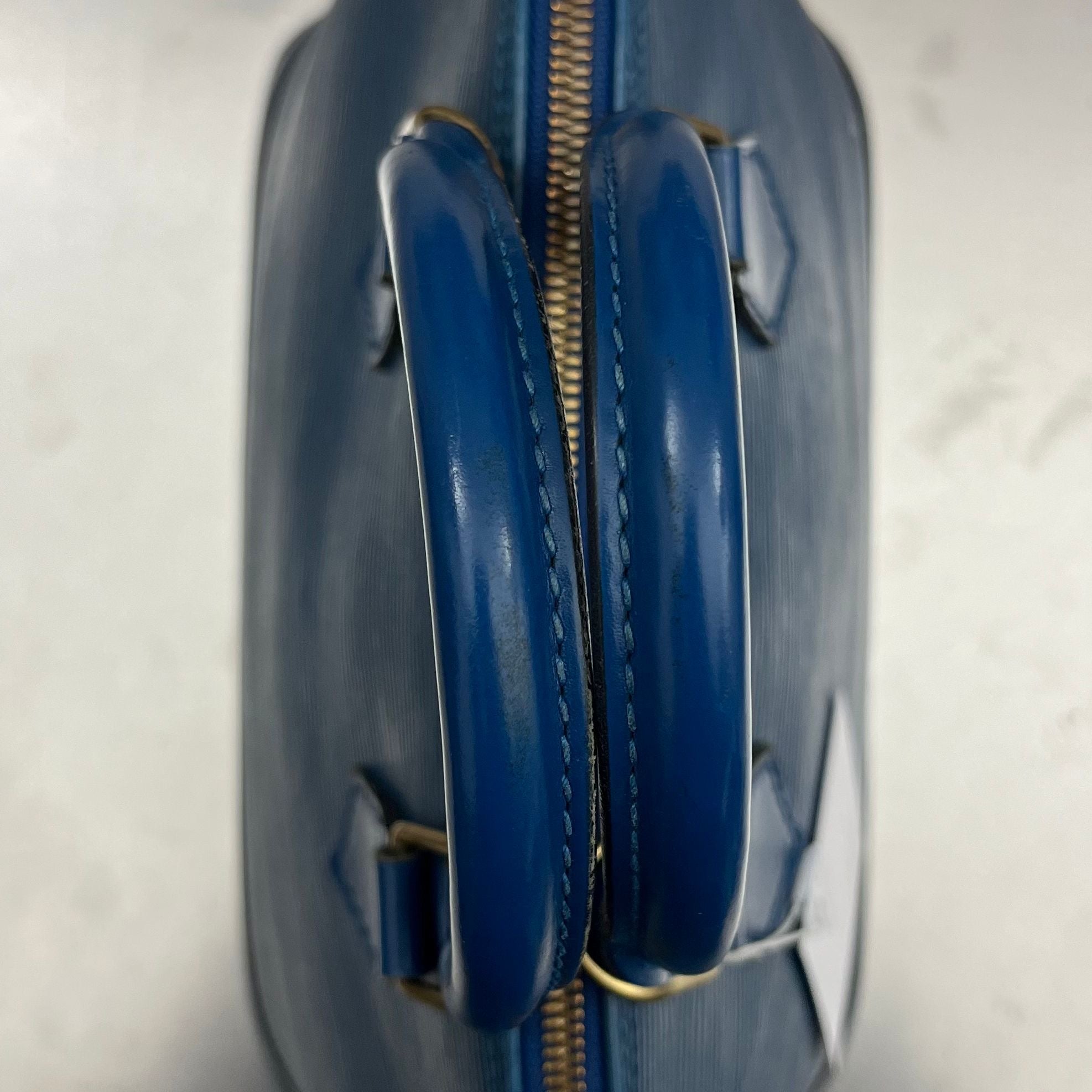 Louis Vuitton Alma PM Epi