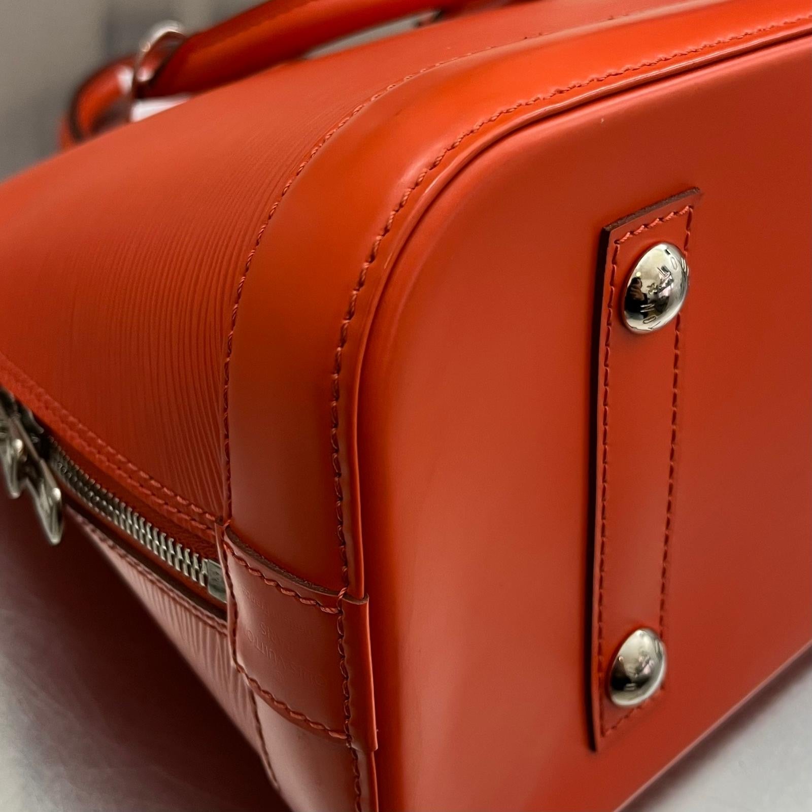 Louis Vuitton Alma PM Epi