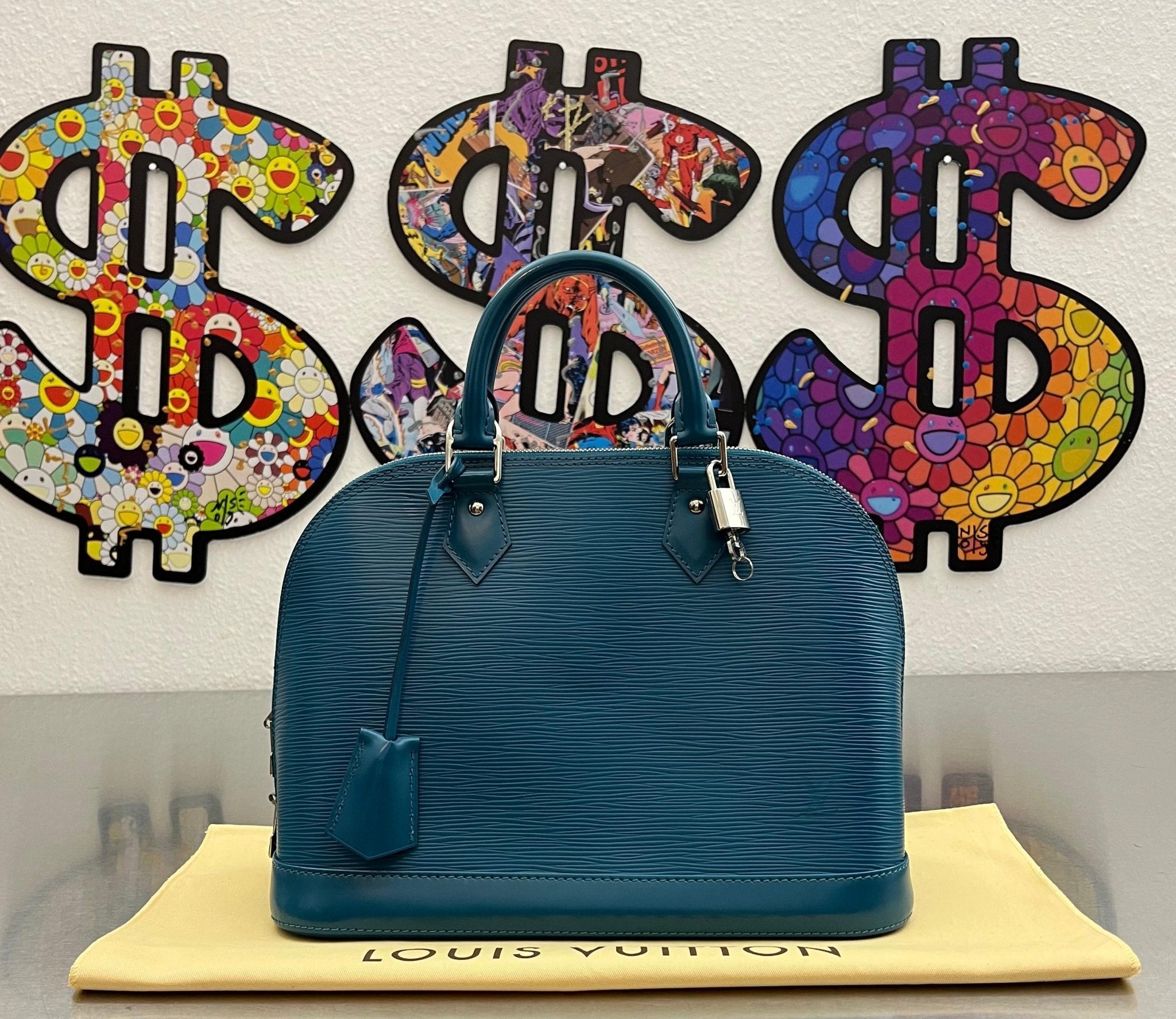 Louis Vuitton Alma PM Epi