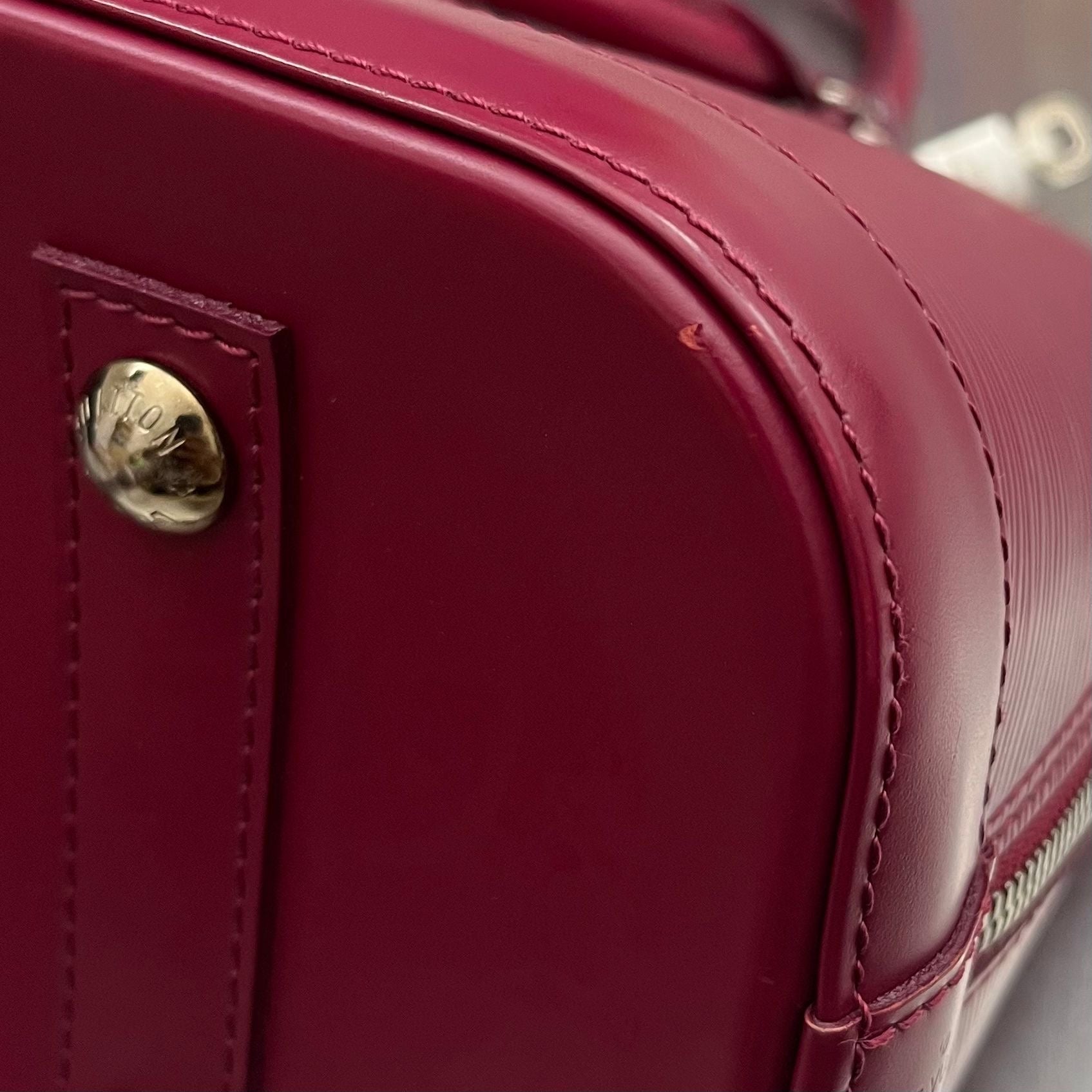 Louis Vuitton Alma PM Epi