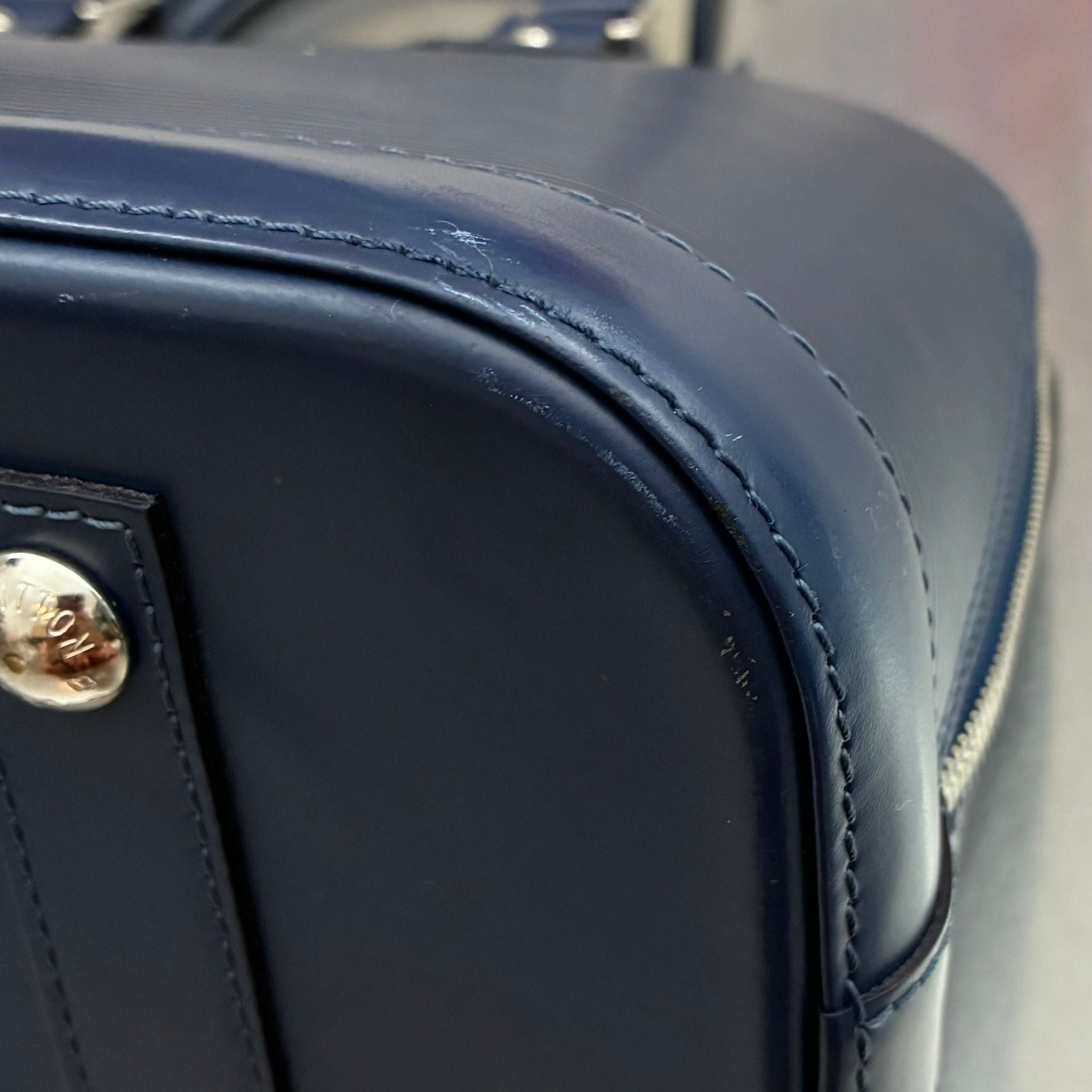 Louis Vuitton Alma PM Epi