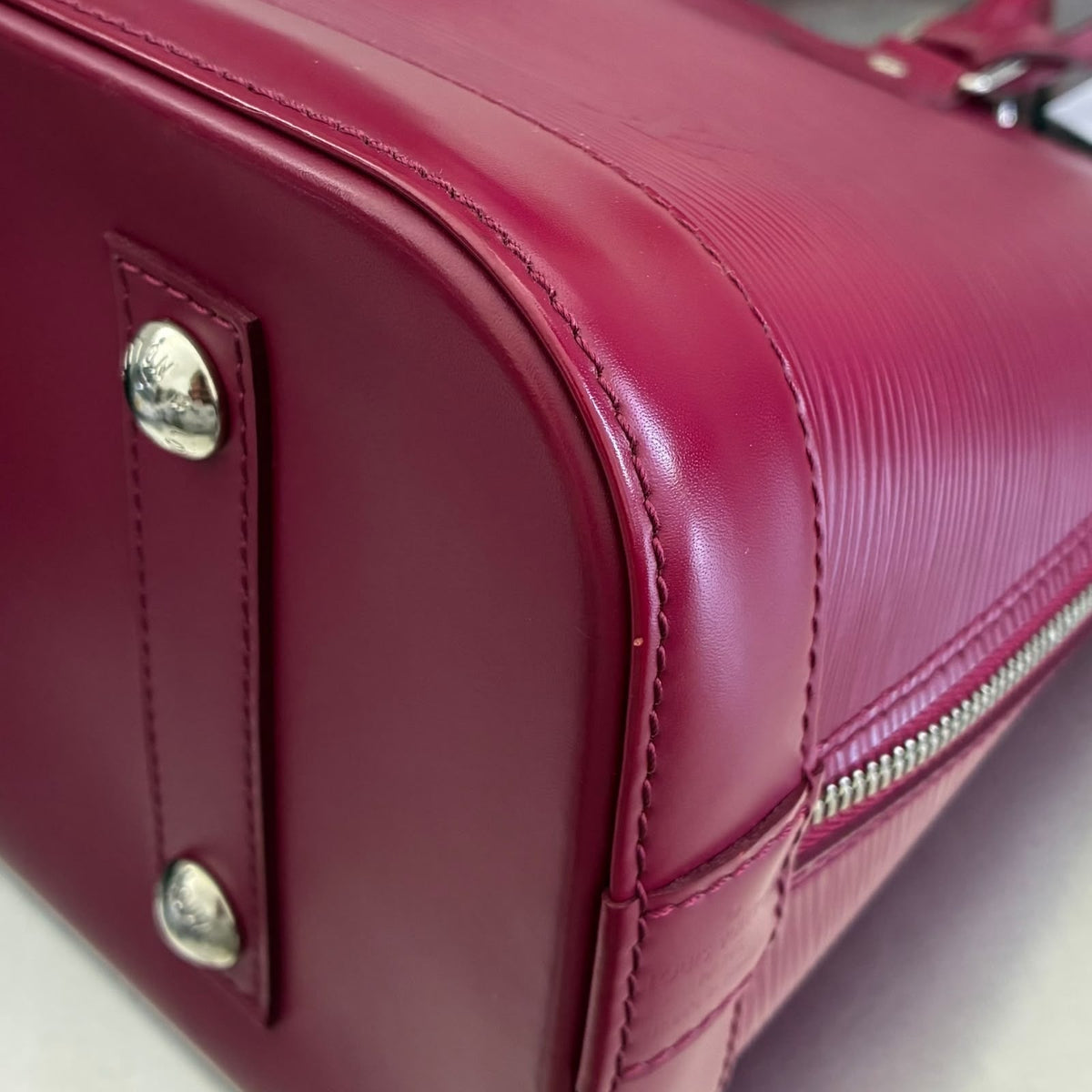 Louis Vuitton Alma PM Epi