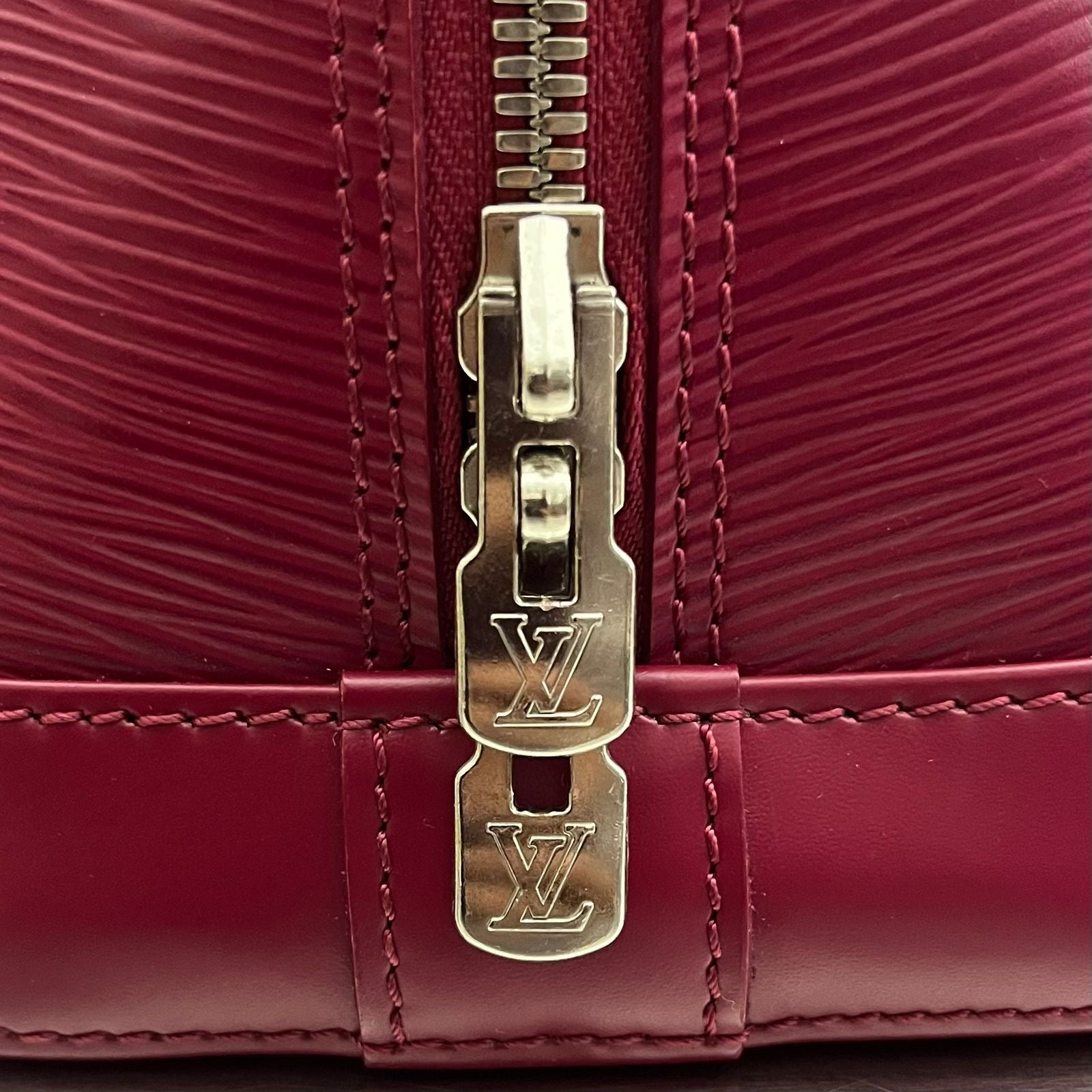Louis Vuitton Alma PM Epi