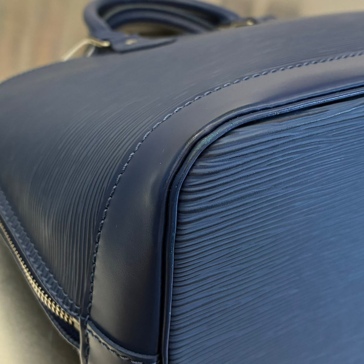 Louis Vuitton Alma PM Epi