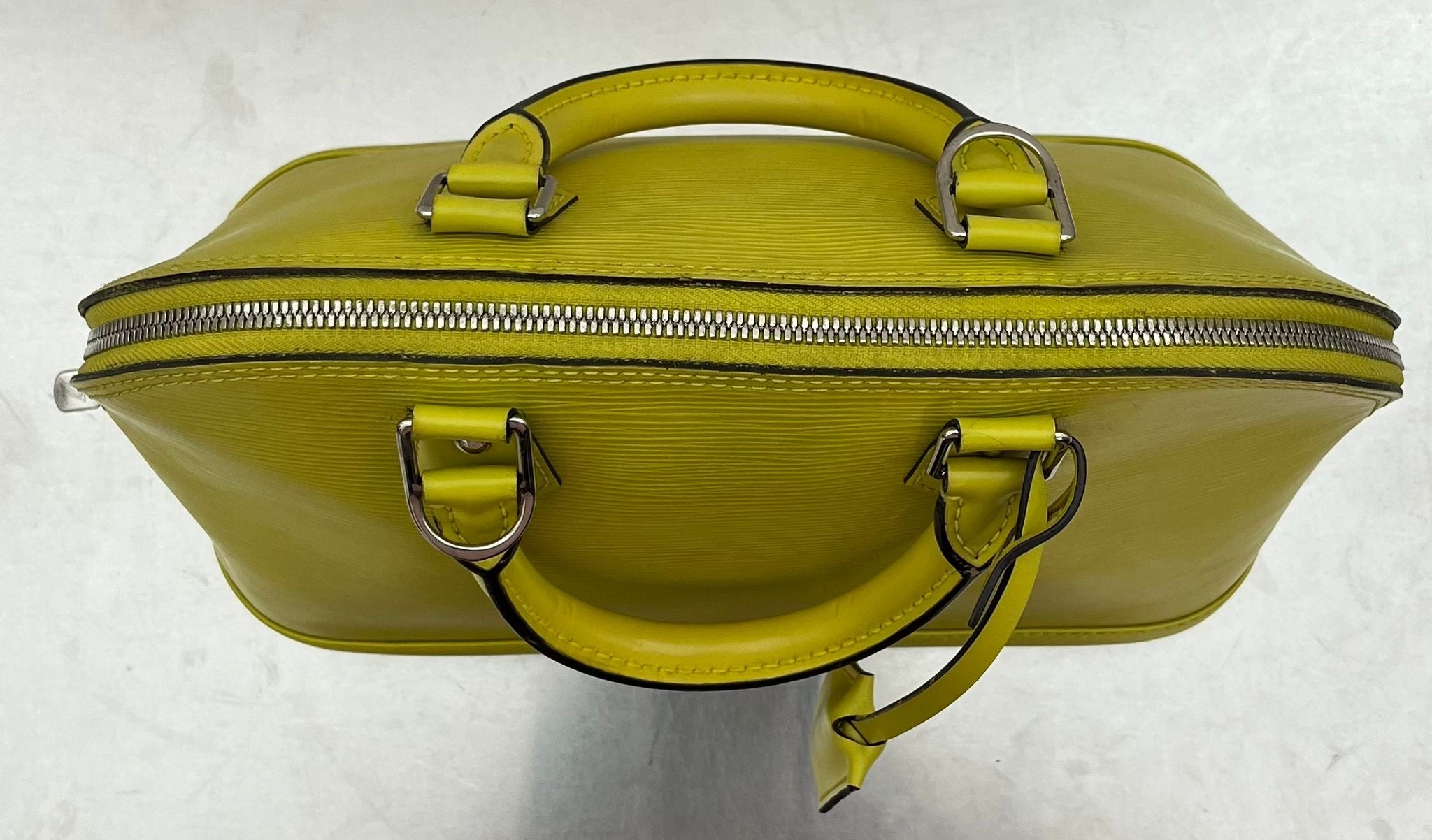 Louis Vuitton Alma PM Epi