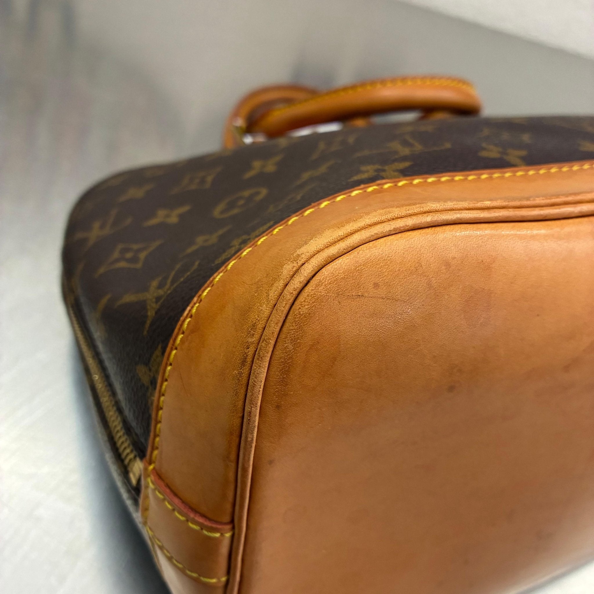Louis Vuitton Alma PM Monogram
