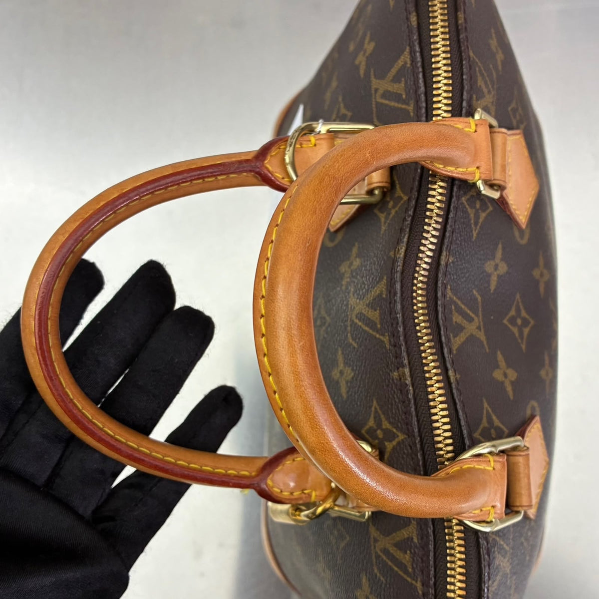 Louis Vuitton Alma PM Monogram