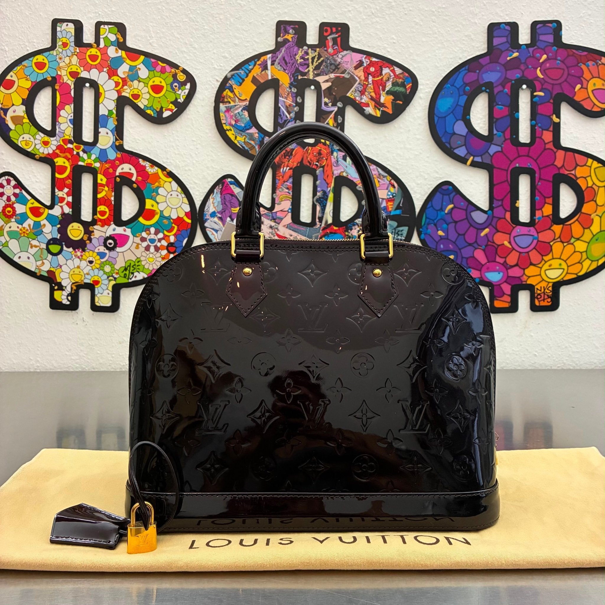 Louis Vuitton Alma PM Vernis