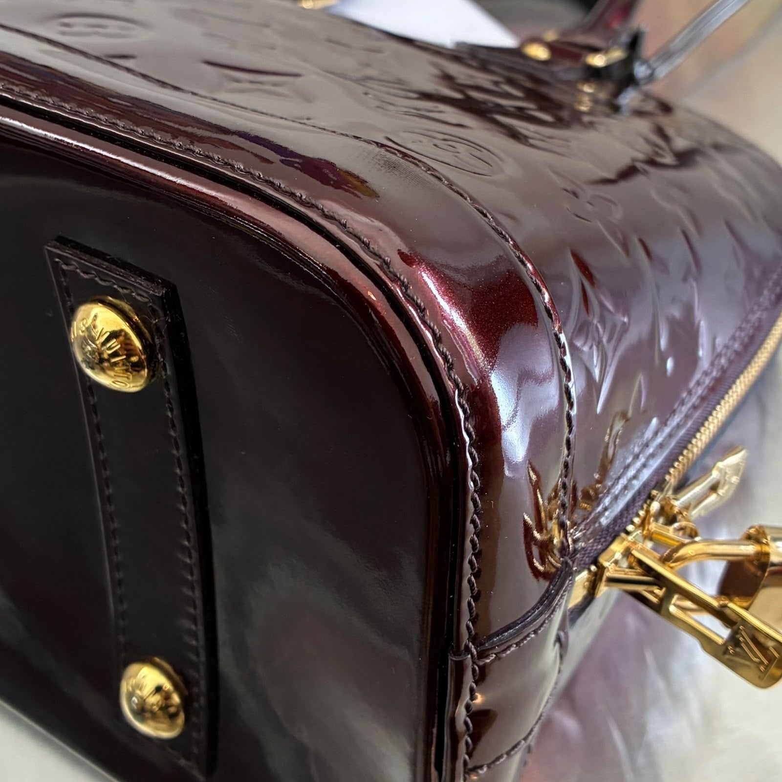 Louis Vuitton Alma PM Vernis