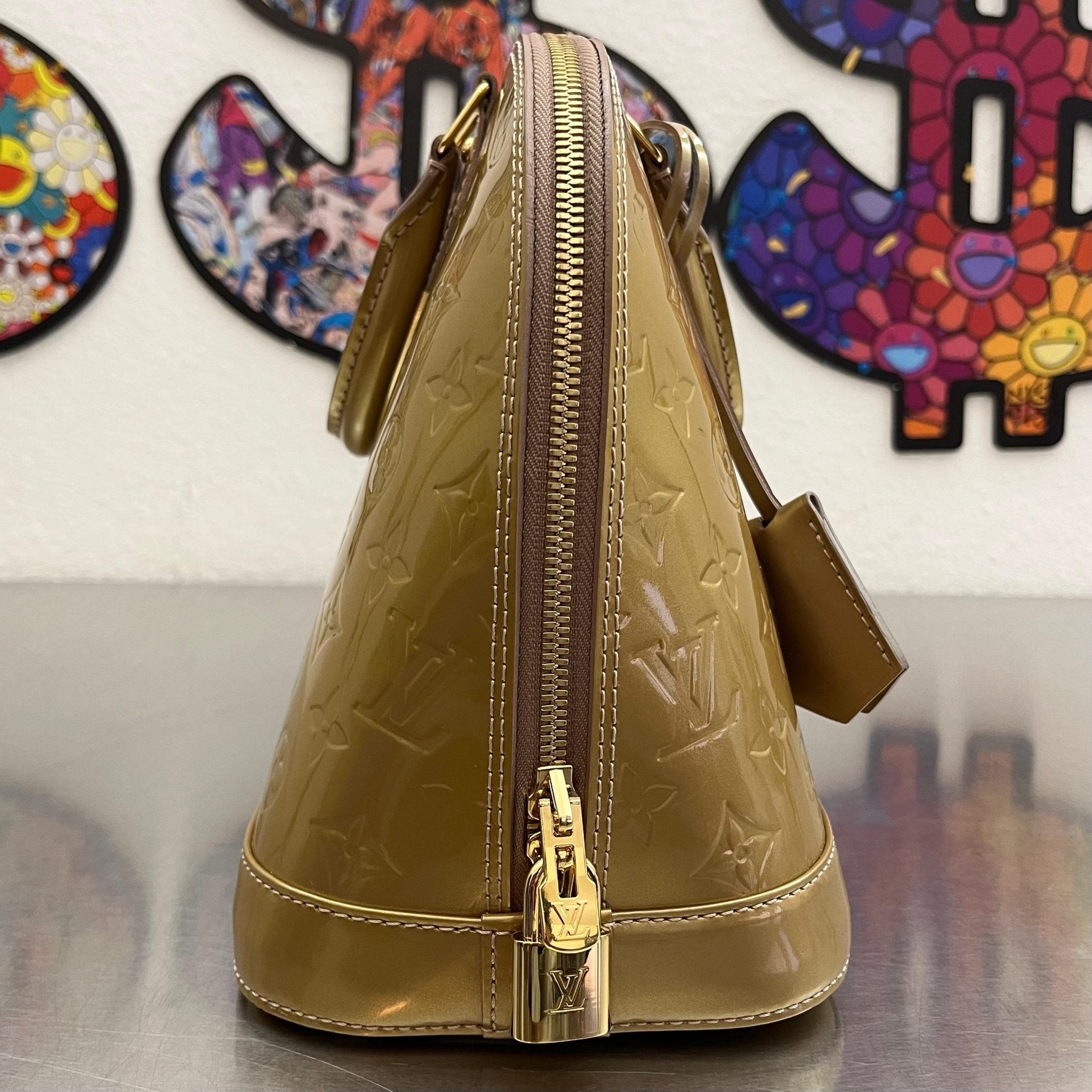 Louis Vuitton Alma PM Vernis Gold