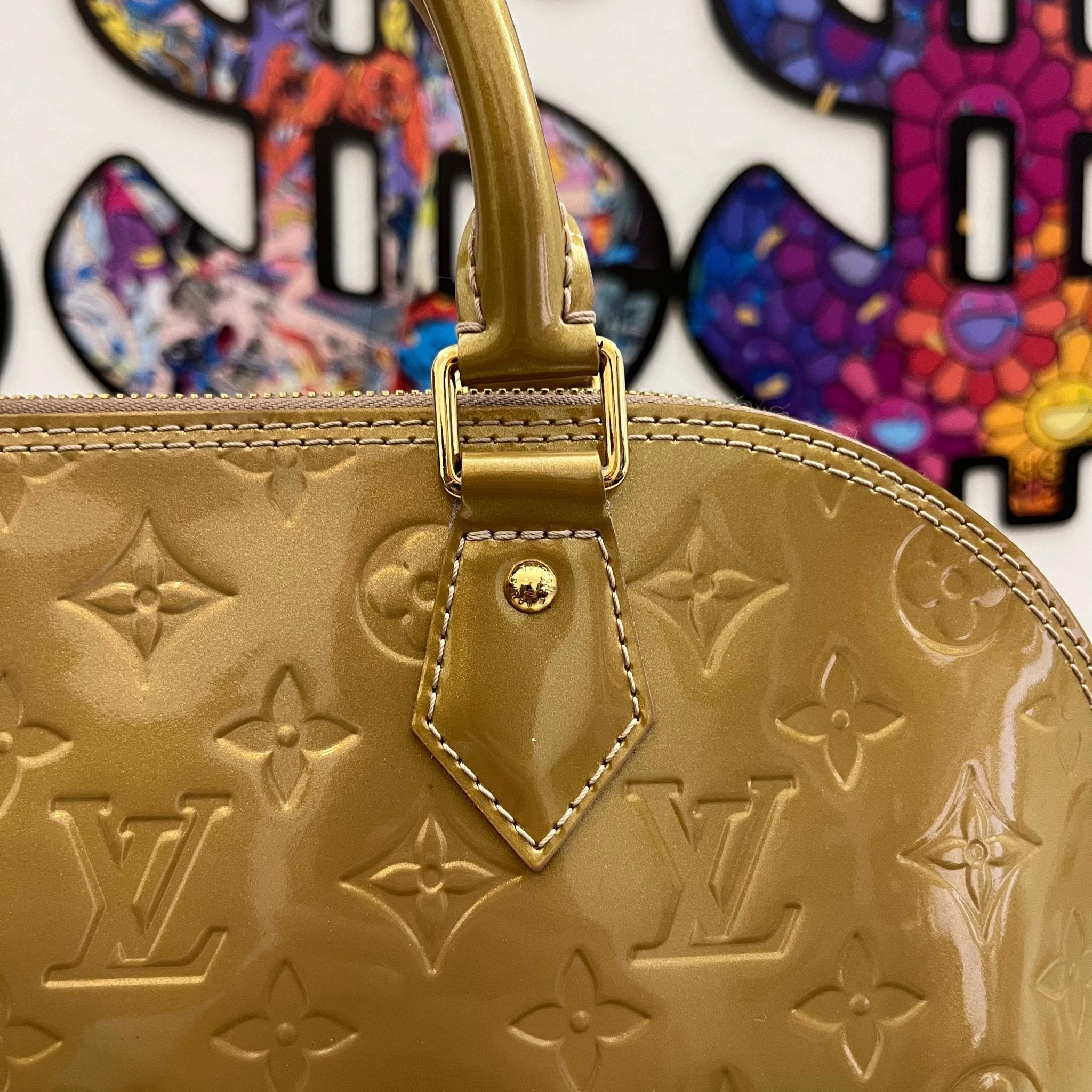 Louis Vuitton Alma PM Vernis Gold