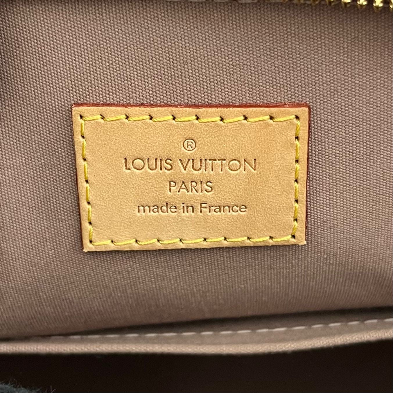 Louis Vuitton Alma PM Vernis Gold