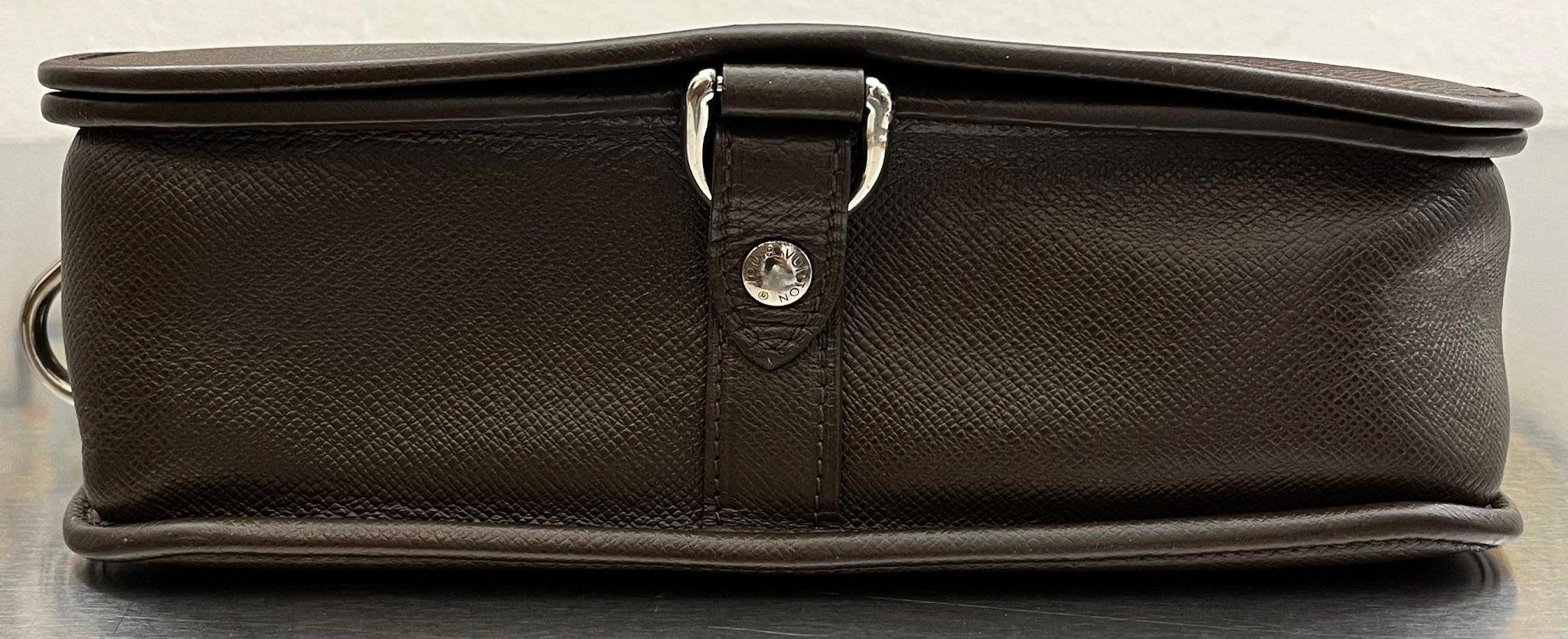 Louis Vuitton Andrei Taiga Messenger