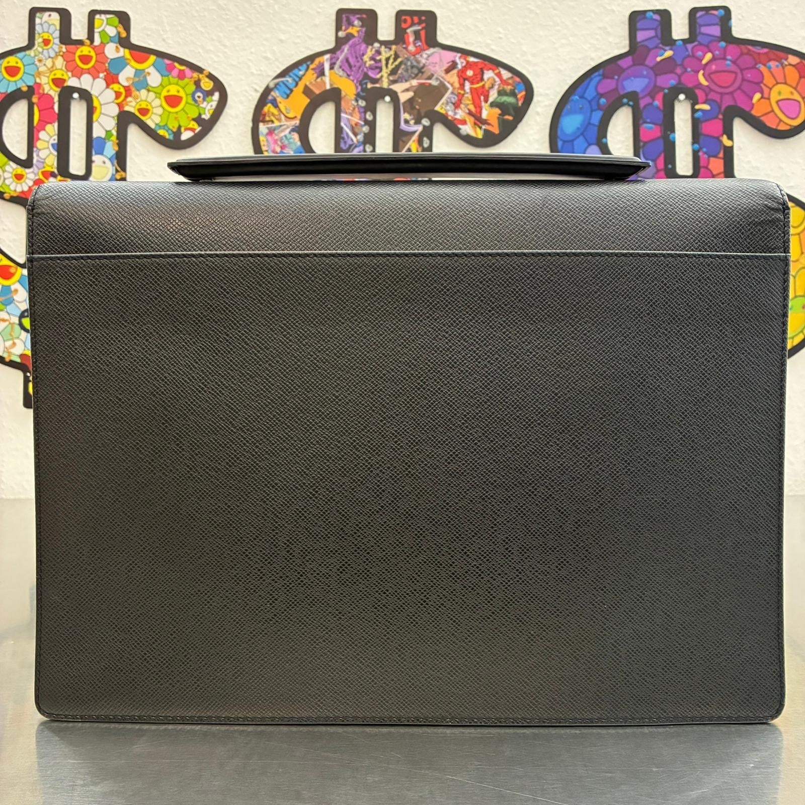 Louis Vuitton Angara Taiga