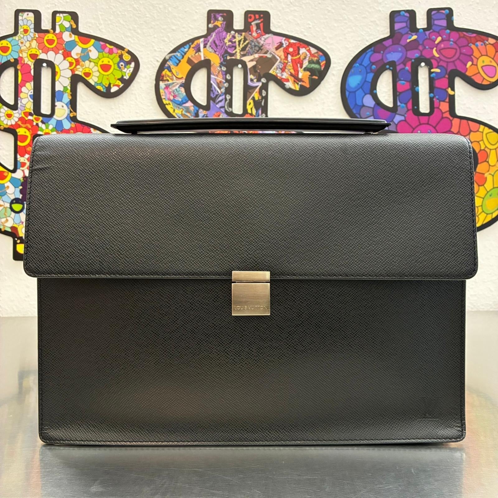 Louis Vuitton Angara Taiga