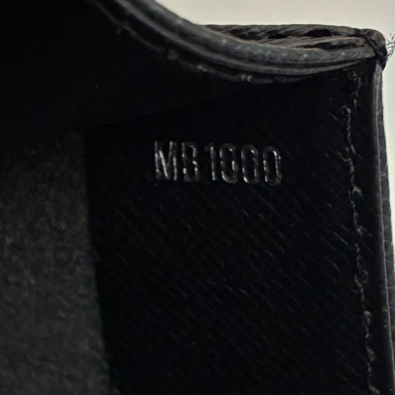 Louis Vuitton Angara Taiga