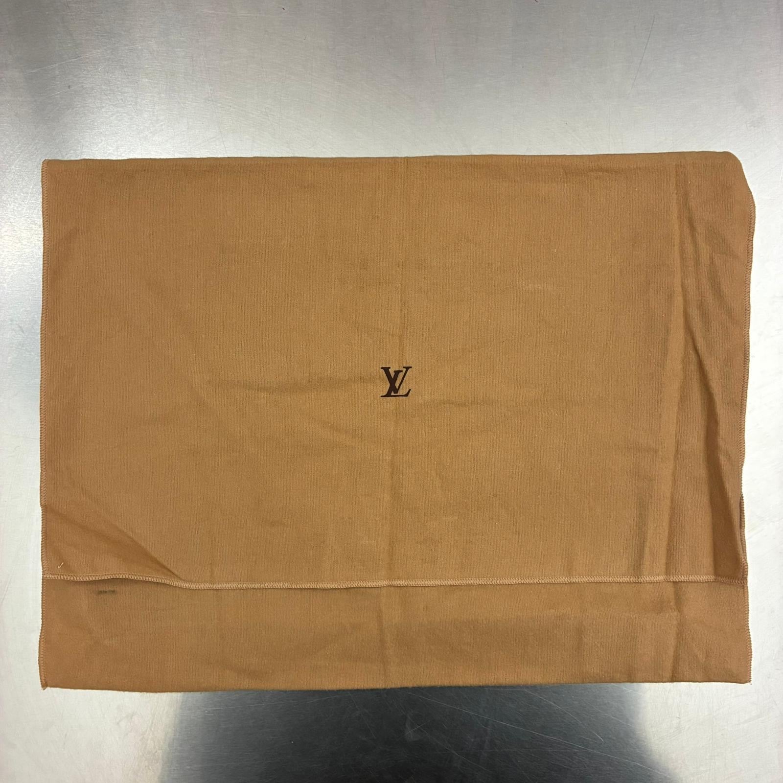 Louis Vuitton Angara Taiga