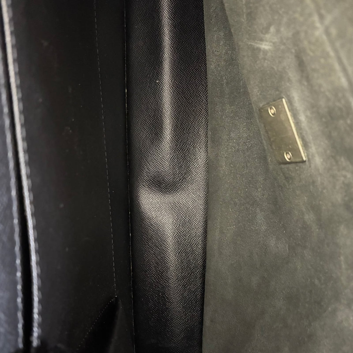 Louis Vuitton Angara Taiga